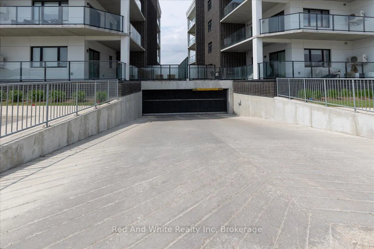 Photo 25 of Unit 302, 245 Grey Silo Road, Waterloo — HOMEH