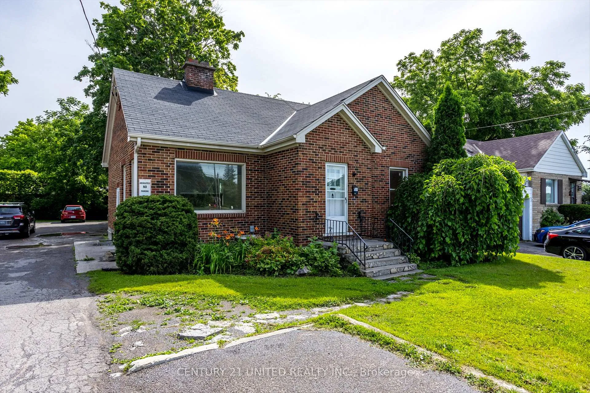 Photo 2 of 878 Chemong Road, Peterborough, Northcrest Ward 5 — HOMEH