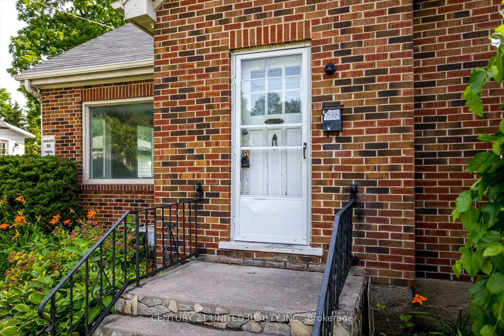 Photo 3 of 878 Chemong Road, Peterborough, Northcrest Ward 5 — HOMEH