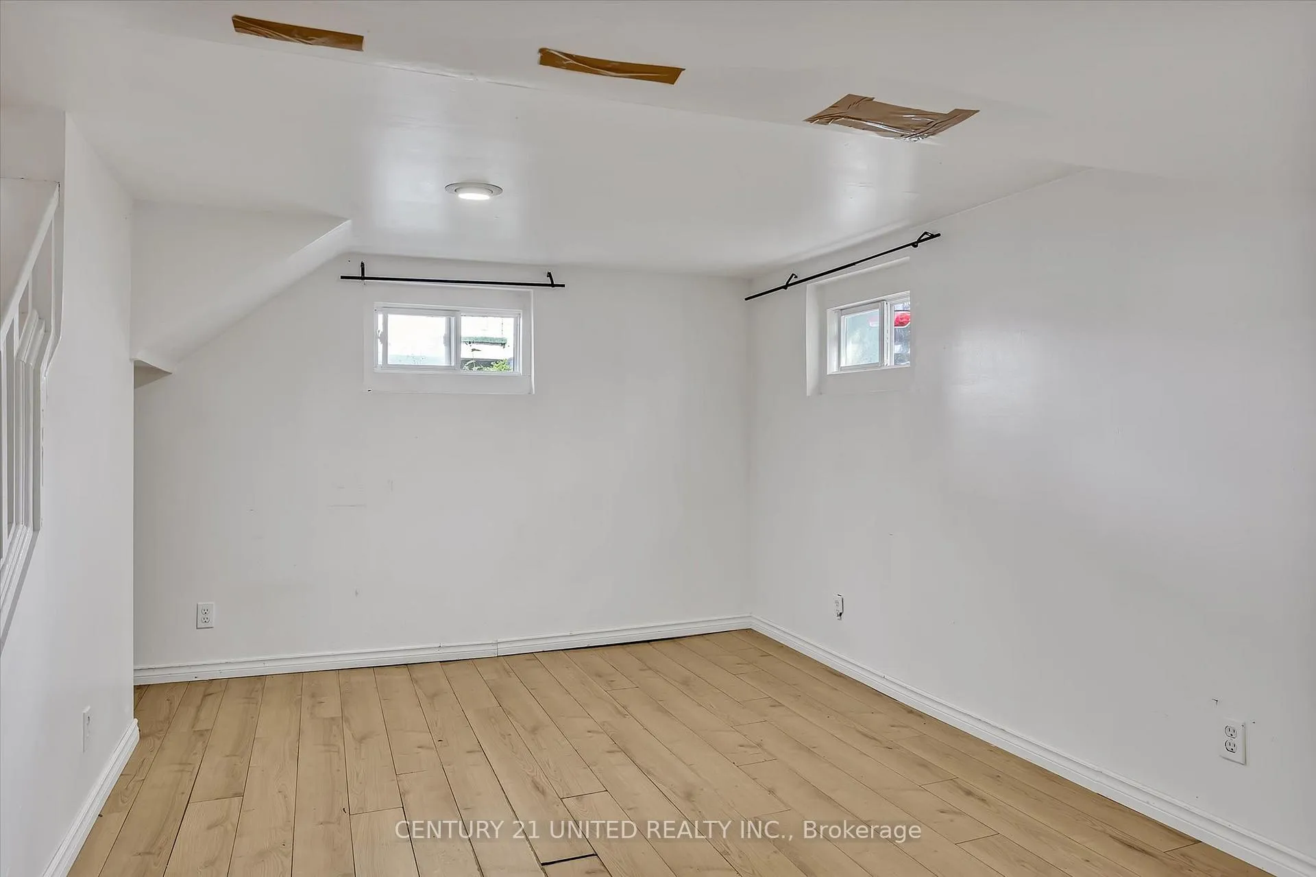 Photo 21 of 878 Chemong Road, Peterborough, Northcrest Ward 5 — HOMEH