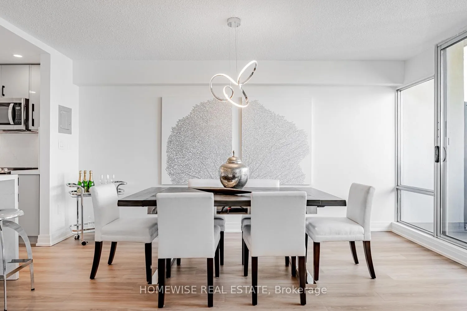 Photo 10 of Unit PH2903, 7 Jackes Avenue, Toronto, Rosedale-Moore Park — HOMEH