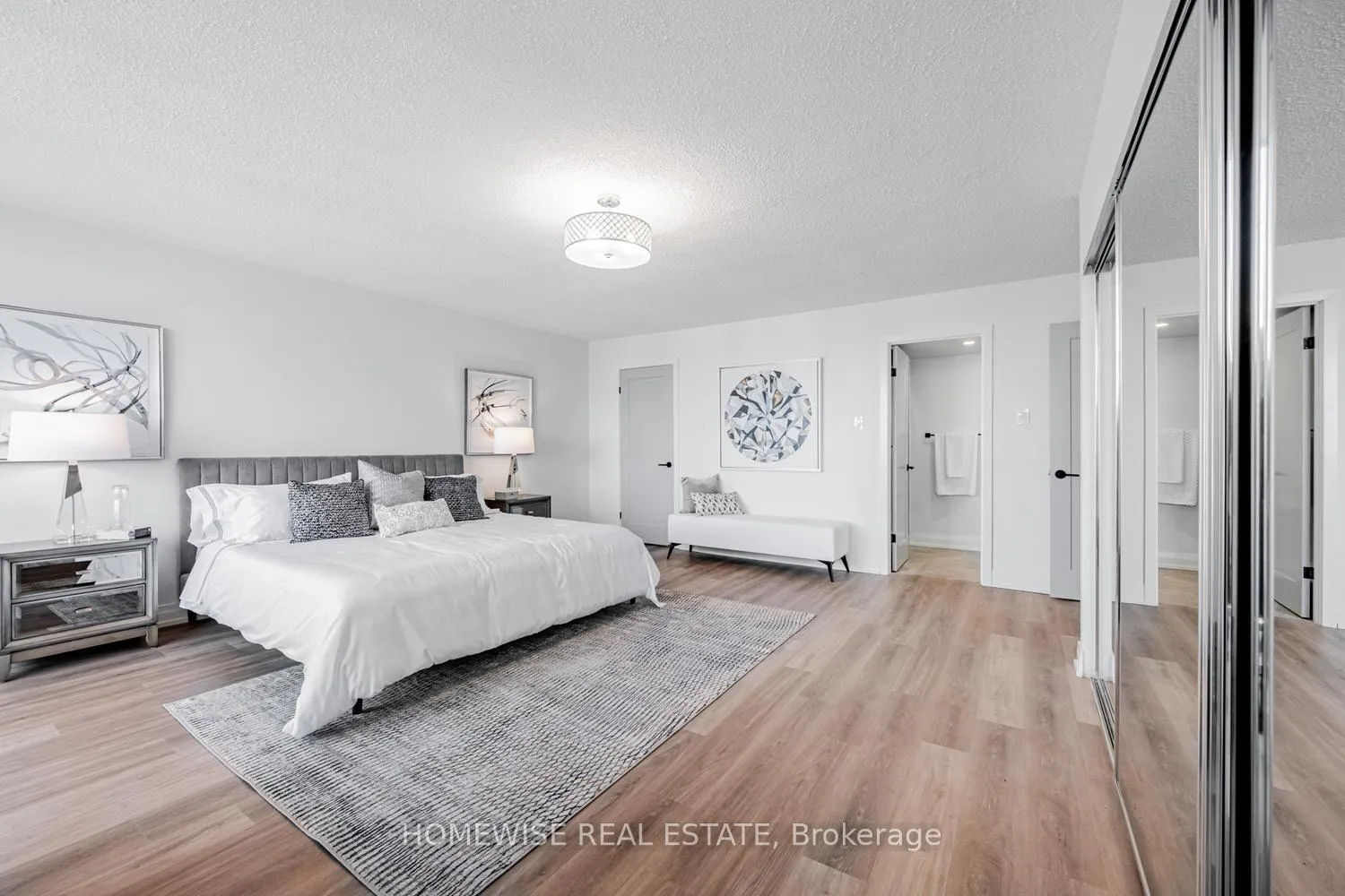 Photo 13 of Unit PH2903, 7 Jackes Avenue, Toronto, Rosedale-Moore Park — HOMEH