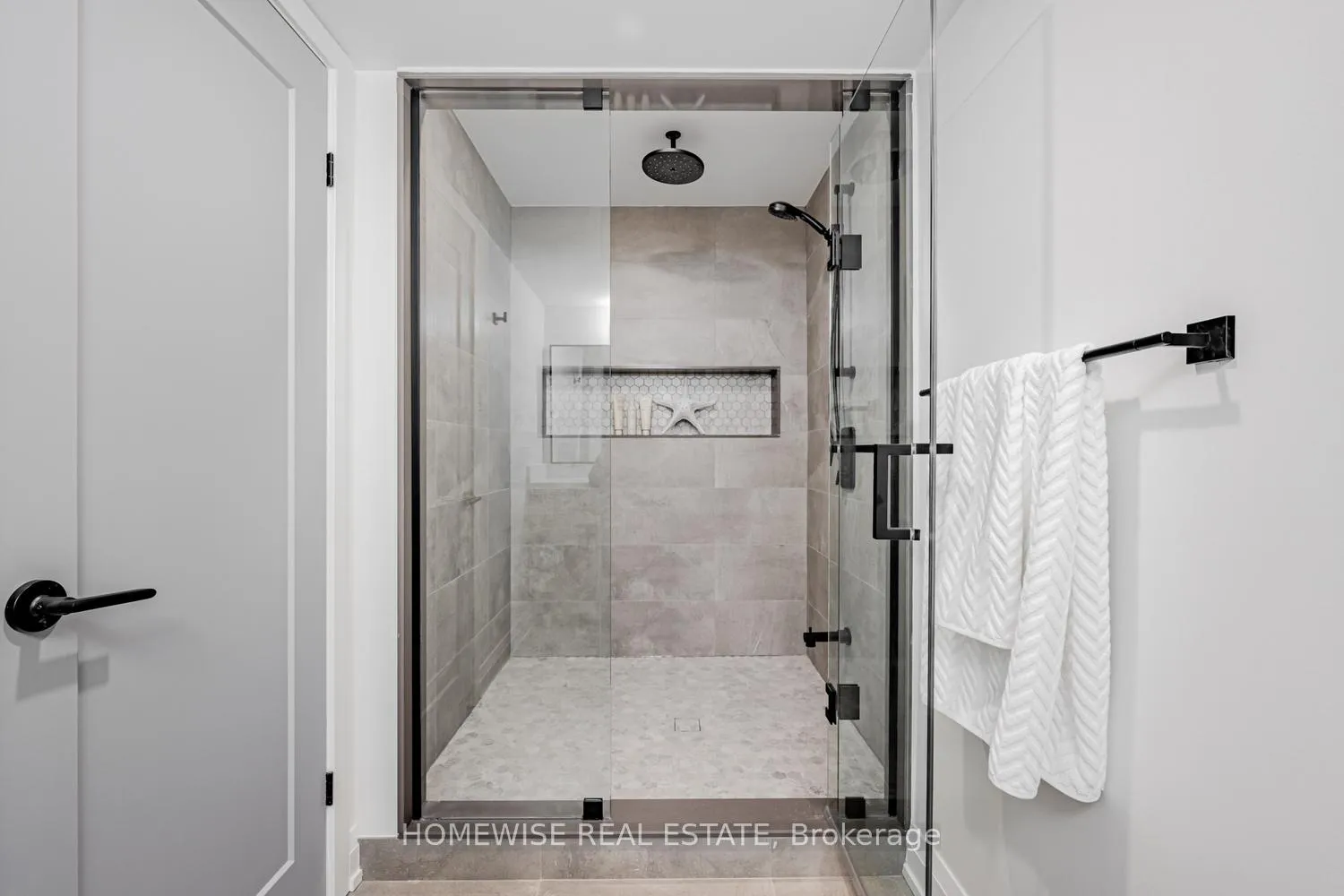 Photo 15 of Unit PH2903, 7 Jackes Avenue, Toronto, Rosedale-Moore Park — HOMEH