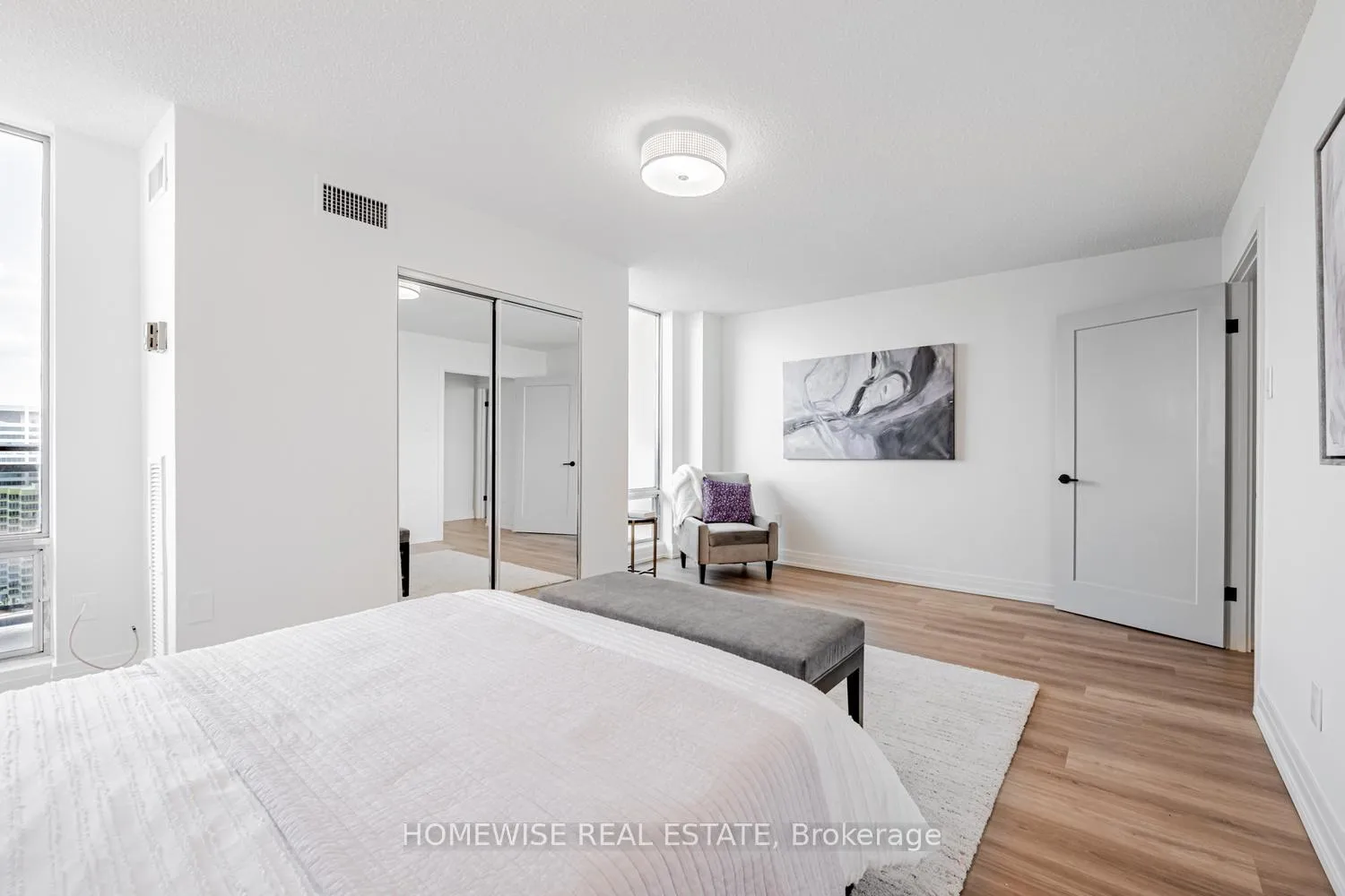 Photo 18 of Unit PH2903, 7 Jackes Avenue, Toronto, Rosedale-Moore Park — HOMEH