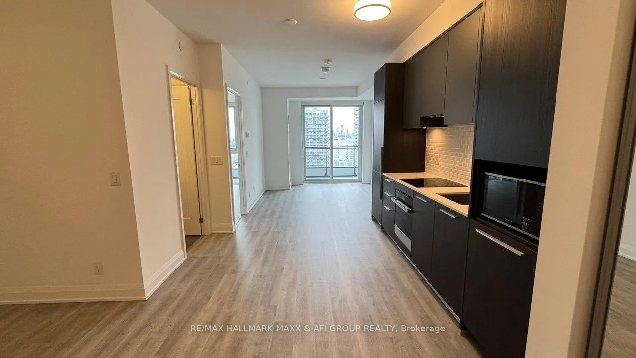 Photo 4 of Unit 2705, 65 Broadway Avenue, Toronto, Mount Pleasant West — HOMEH