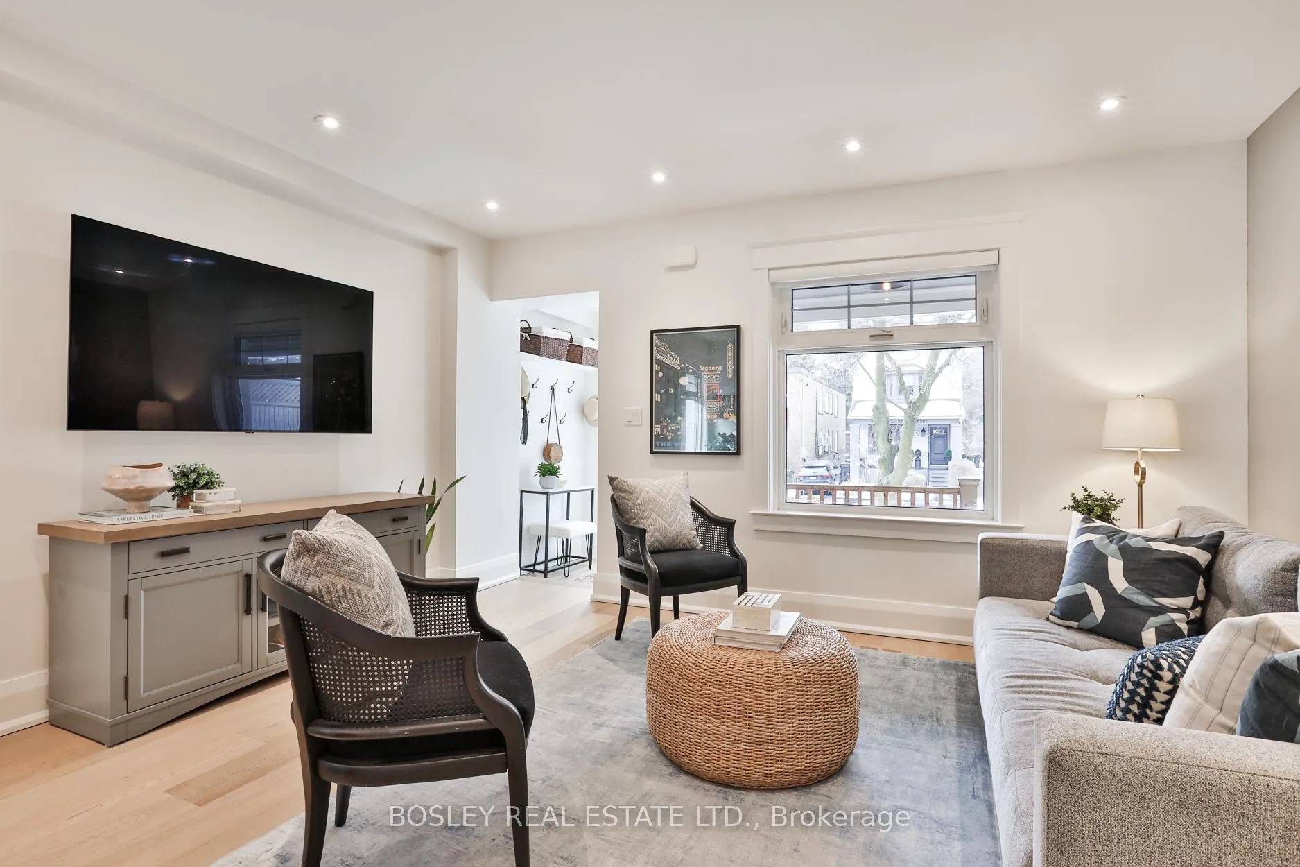 Photo 5 of 588 Merton Street, Toronto, Mount Pleasant East — HOMEH