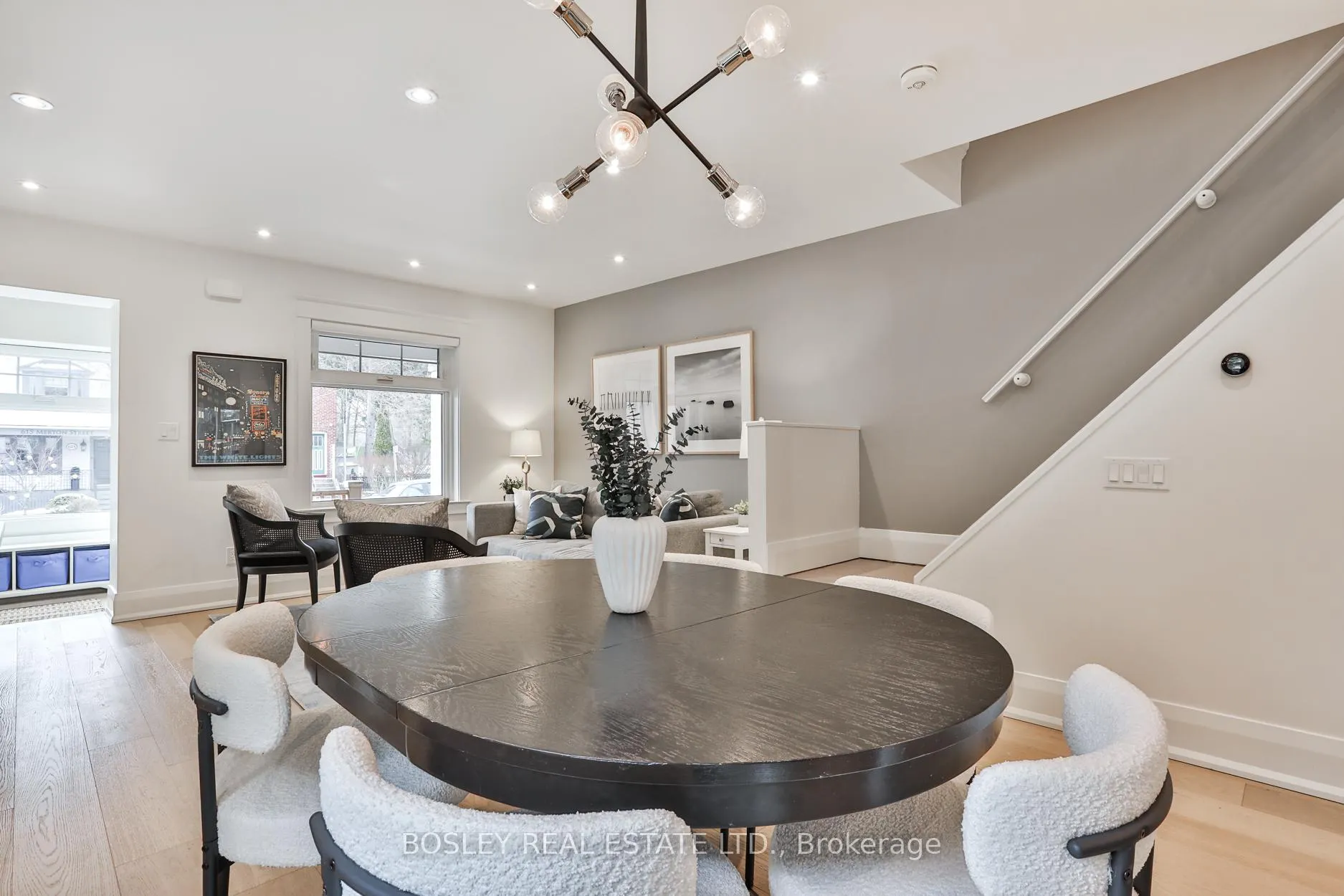 Photo 8 of 588 Merton Street, Toronto, Mount Pleasant East — HOMEH