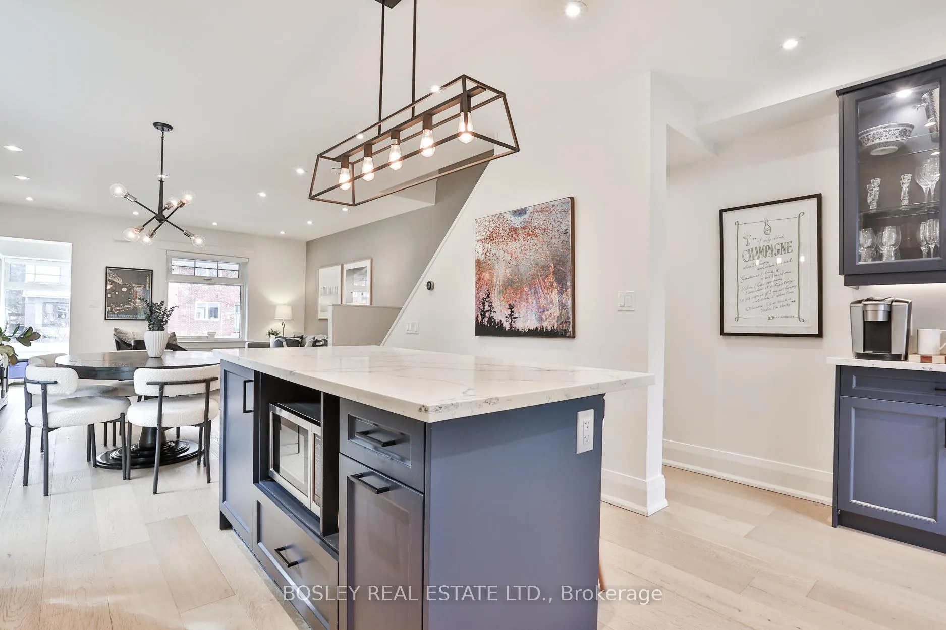 Photo 11 of 588 Merton Street, Toronto, Mount Pleasant East — HOMEH