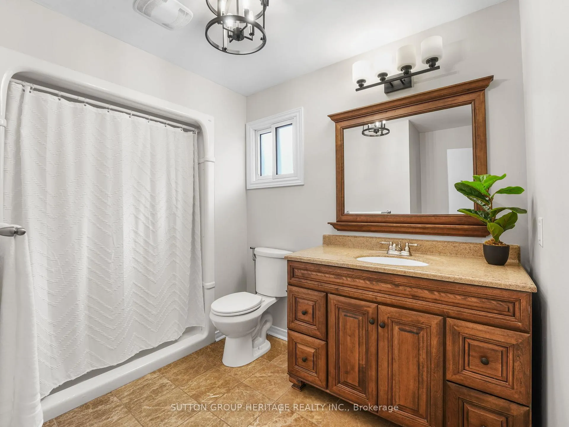 Photo 36 of 82 Sullivan Drive, Ajax, Central — HOMEH
