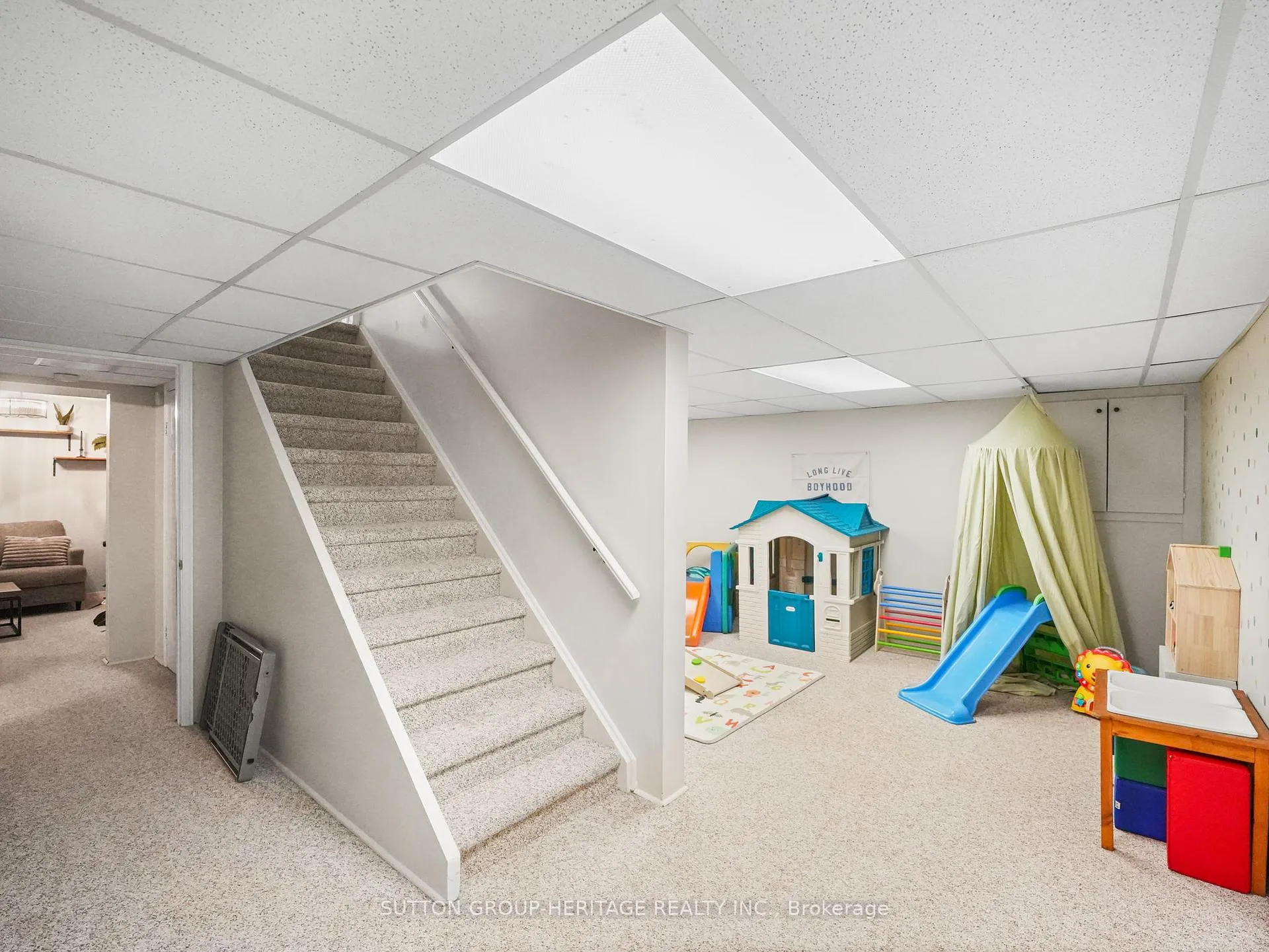 Photo 37 of 82 Sullivan Drive, Ajax, Central — HOMEH