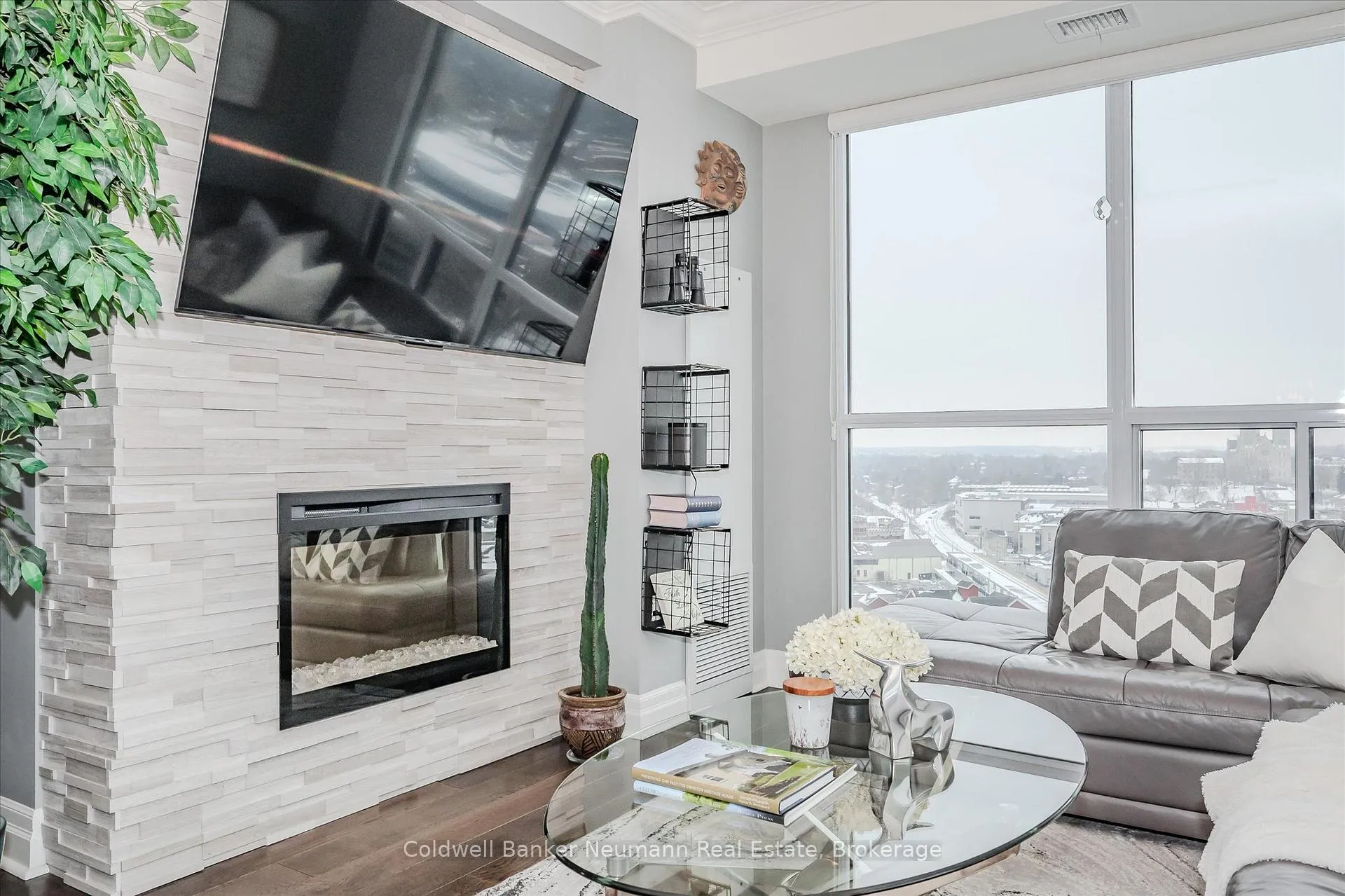 Photo 13 of Unit 1502, 150 Wellington Street E, Guelph, Downtown — HOMEH