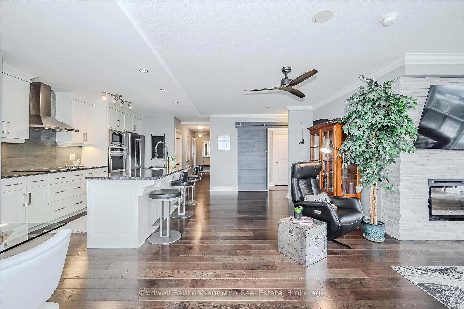 Photo 15 of Unit 1502, 150 Wellington Street E, Guelph, Downtown — HOMEH