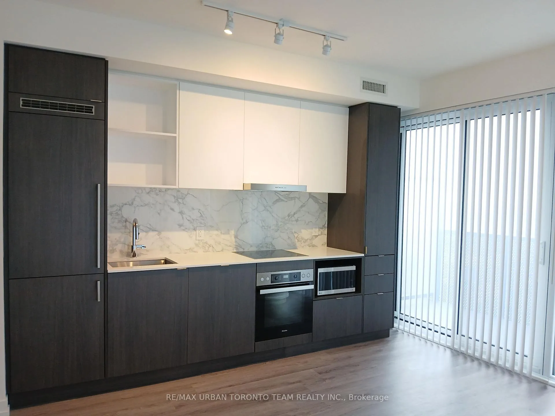Photo 6 of Unit 7211, 138 Downes Street, Toronto, Waterfront Communities — HOMEH
