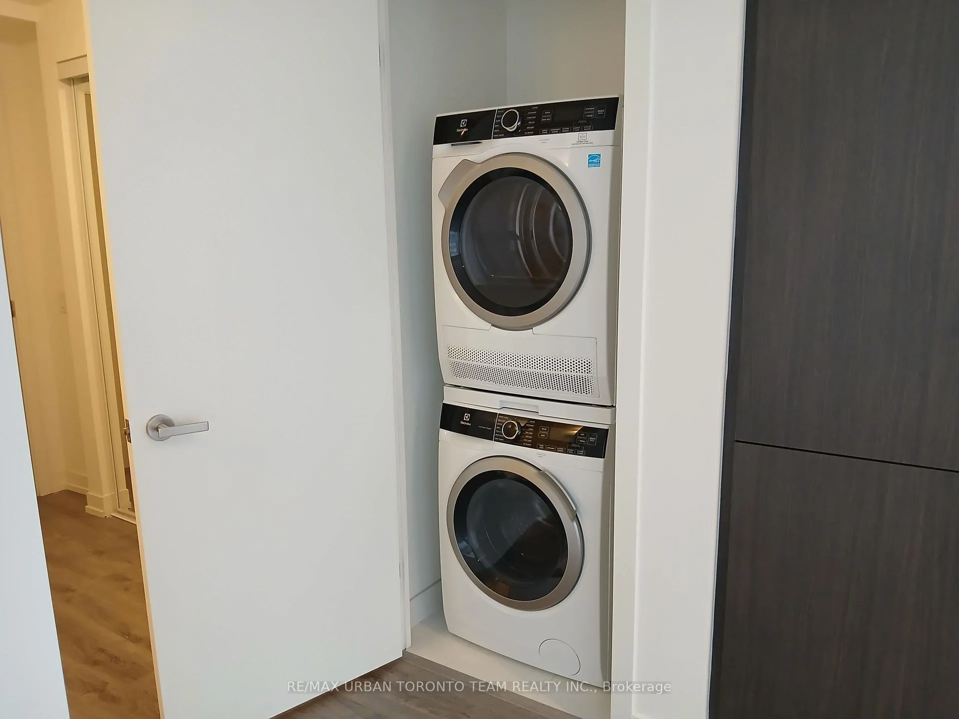 Photo 7 of Unit 7211, 138 Downes Street, Toronto, Waterfront Communities — HOMEH