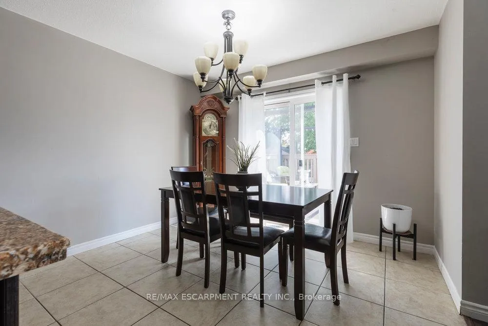 Photo 11 of 16 Avatar Place, Hamilton, Mount Hope — HOMEH