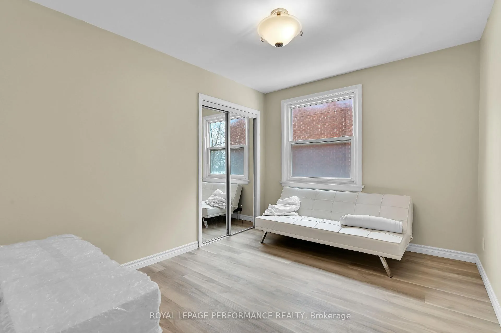 Photo 16 of Unit #2, 474 Vernon Avenue, Ottawa, Castle Heights — HOMEH