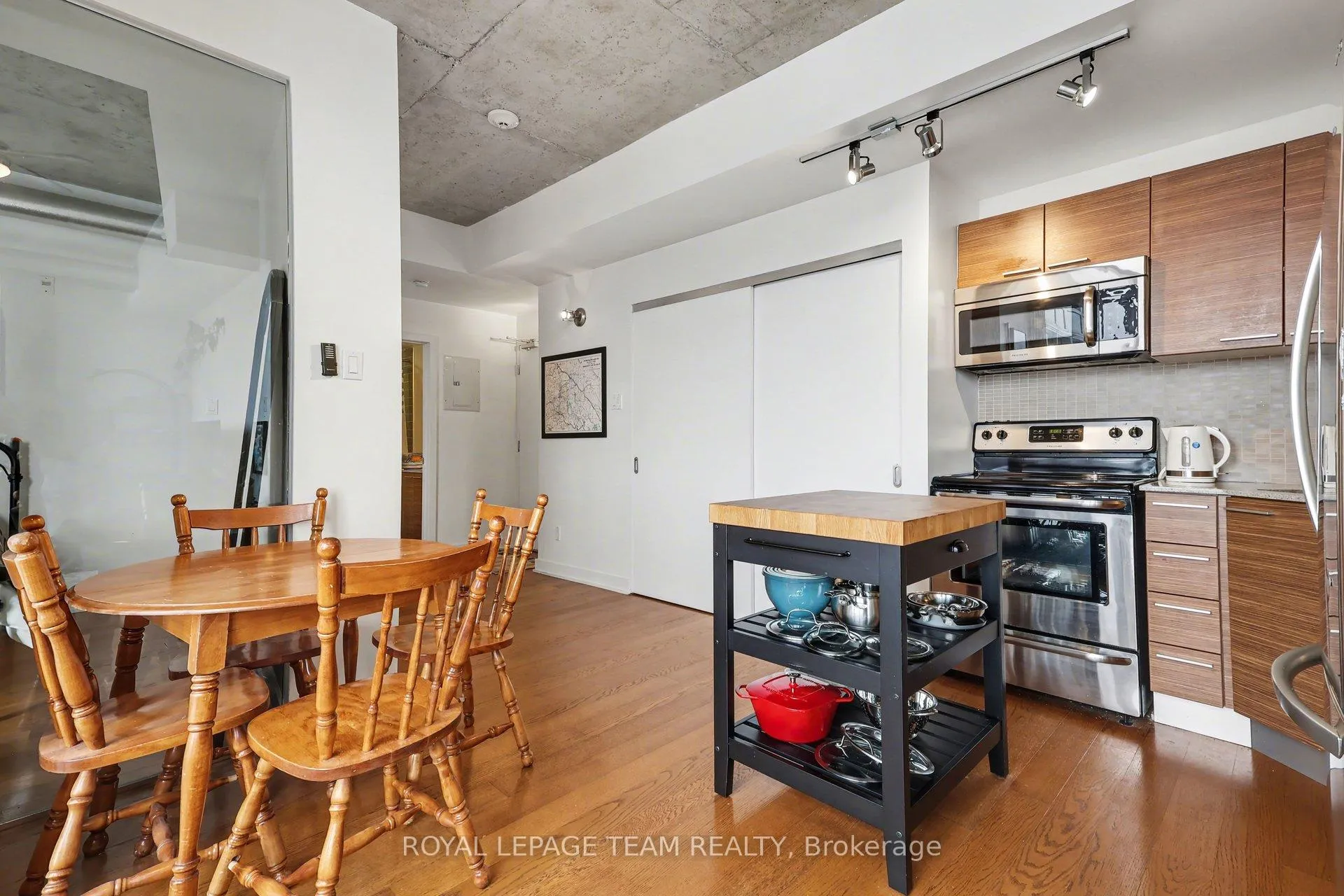 Photo 5 of Unit 507, 354 Gladstone Avenue, Ottawa, Ottawa Centre — HOMEH