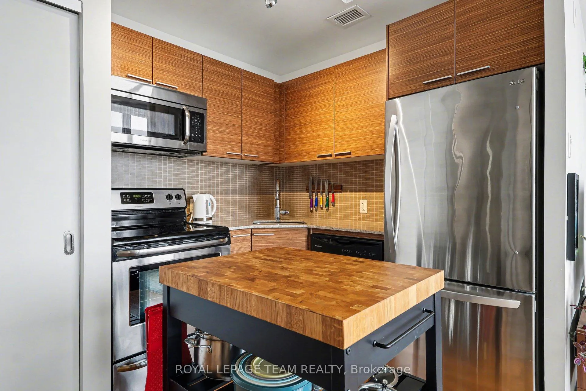 Photo 7 of Unit 507, 354 Gladstone Avenue, Ottawa, Ottawa Centre — HOMEH