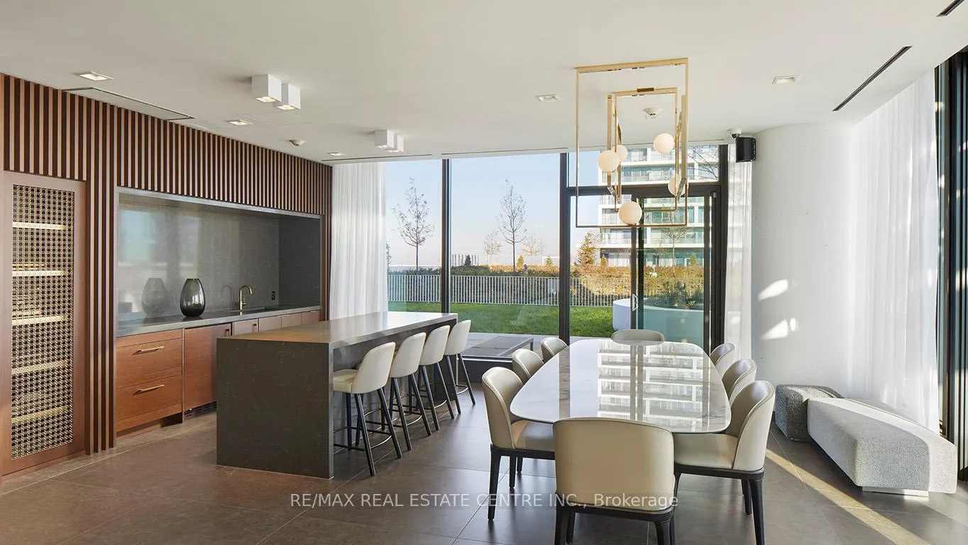 Photo 5 of Unit 3902, 950 Portage Parkway, Vaughan, Vaughan Corporate Centre — HOMEH