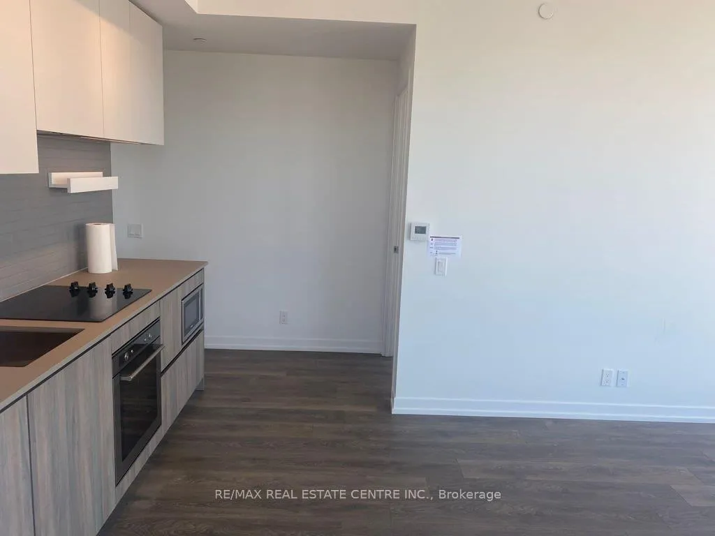 Photo 13 of Unit 3902, 950 Portage Parkway, Vaughan, Vaughan Corporate Centre — HOMEH