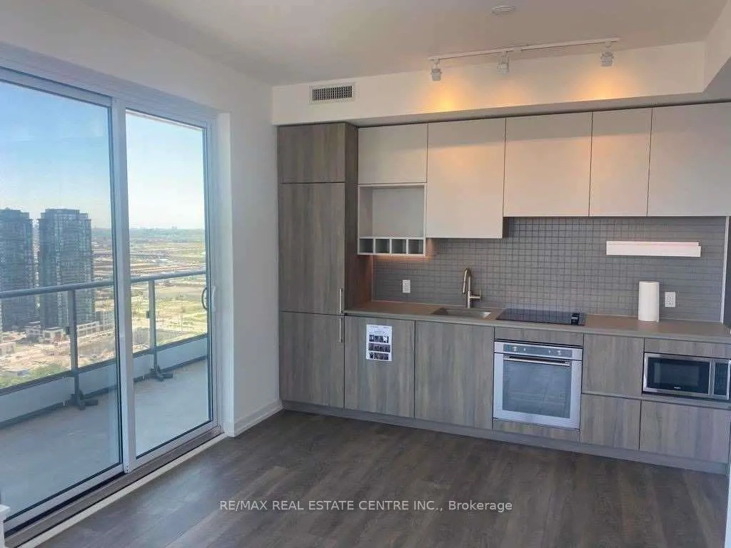 Photo 14 of Unit 3902, 950 Portage Parkway, Vaughan, Vaughan Corporate Centre — HOMEH