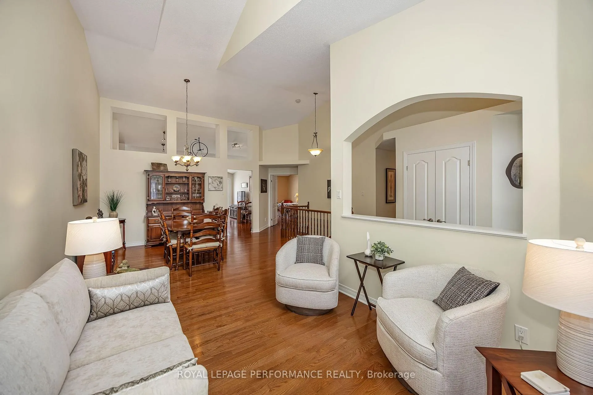 Photo 6 of 49 Peregrine Crescent, Ottawa, Kanata - Bridlewood — HOMEH