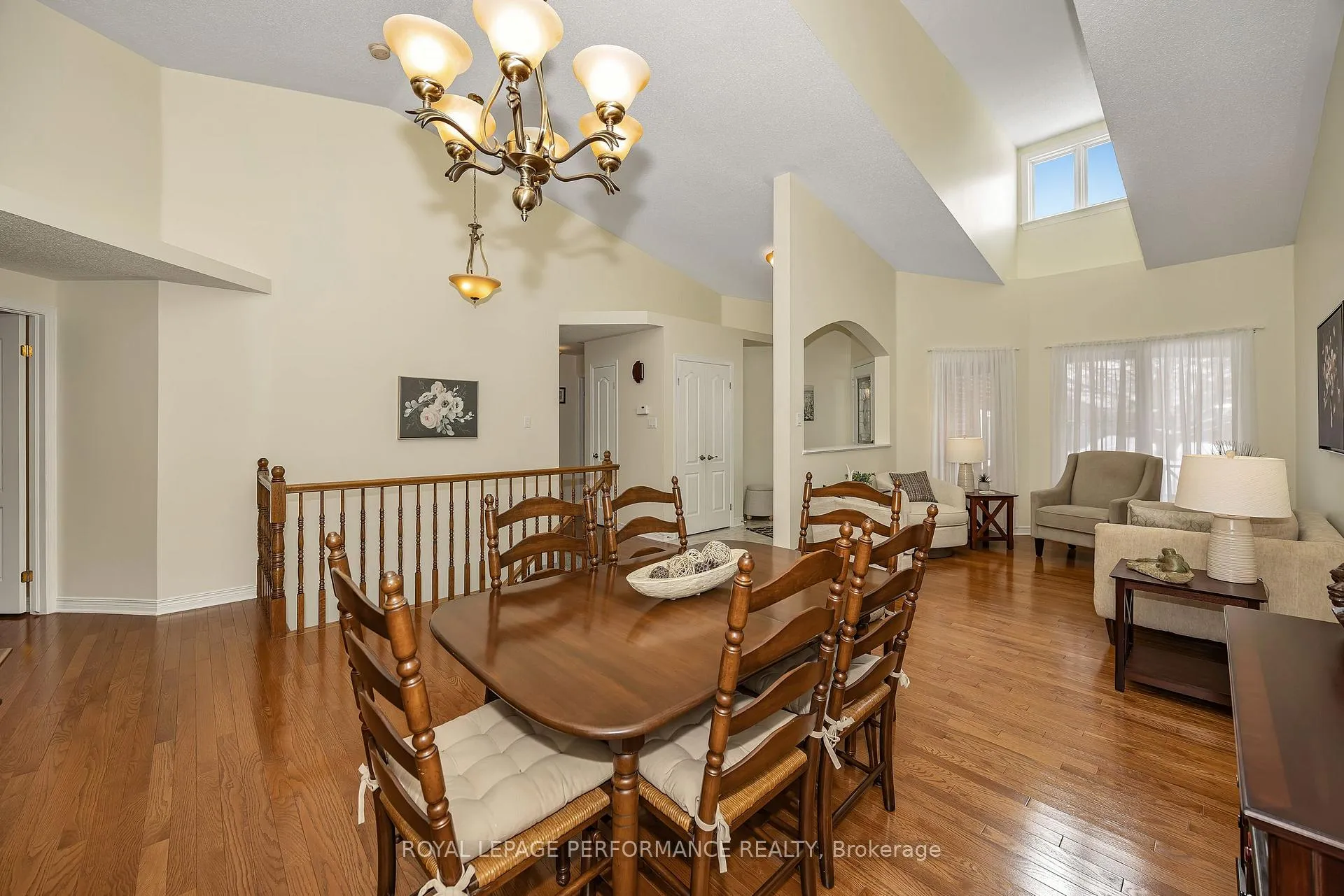Photo 8 of 49 Peregrine Crescent, Ottawa, Kanata - Bridlewood — HOMEH