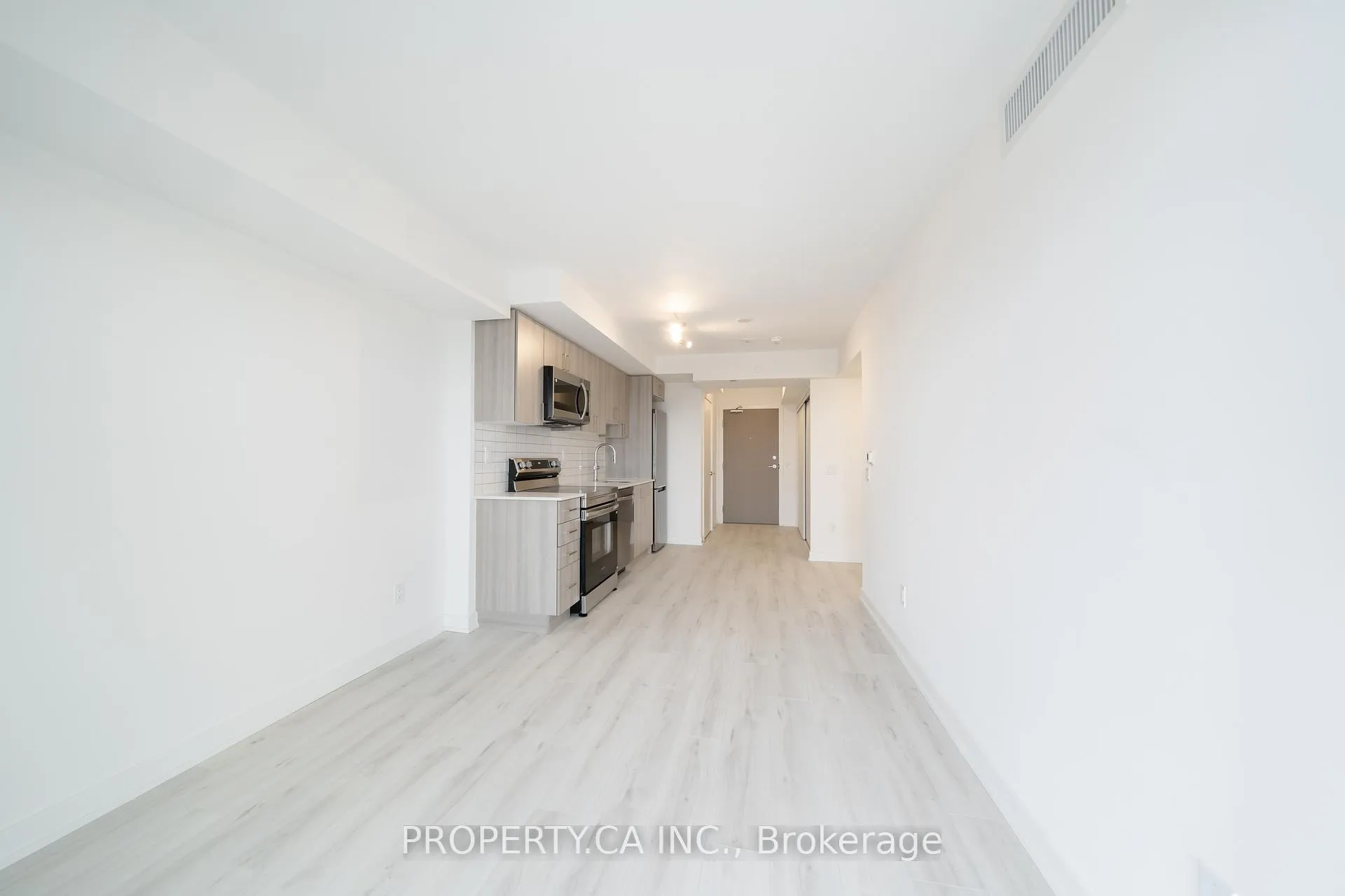 Photo 7 of Unit 1203, 1010 Sandy Beach Road, Pickering, Bay Ridges — HOMEH