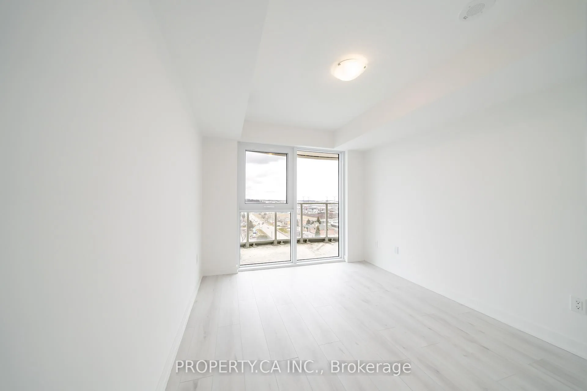 Photo 13 of Unit 1203, 1010 Sandy Beach Road, Pickering, Bay Ridges — HOMEH