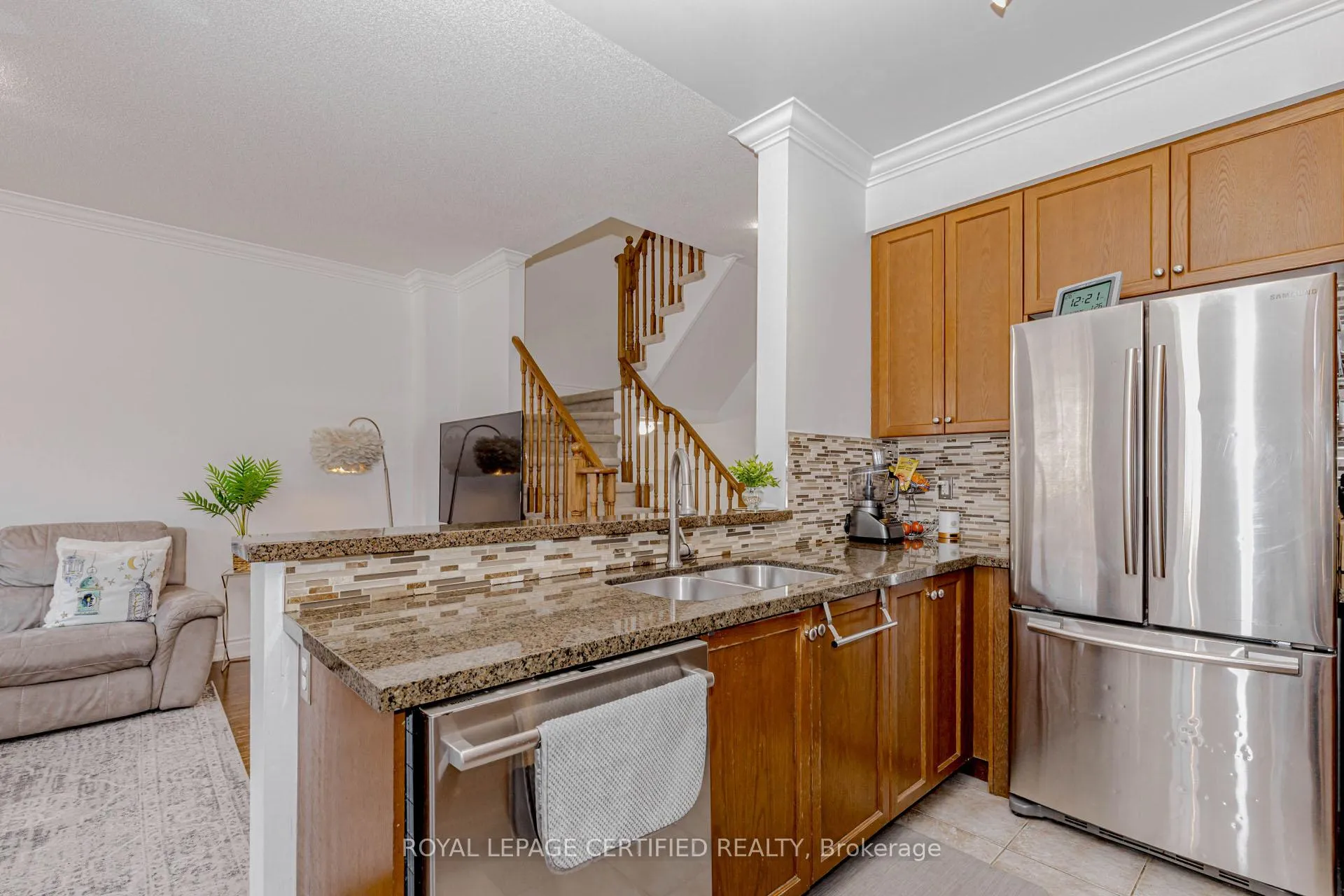 Photo 17 of 2509 Postmaster Drive, Oakville, Westmount — HOMEH