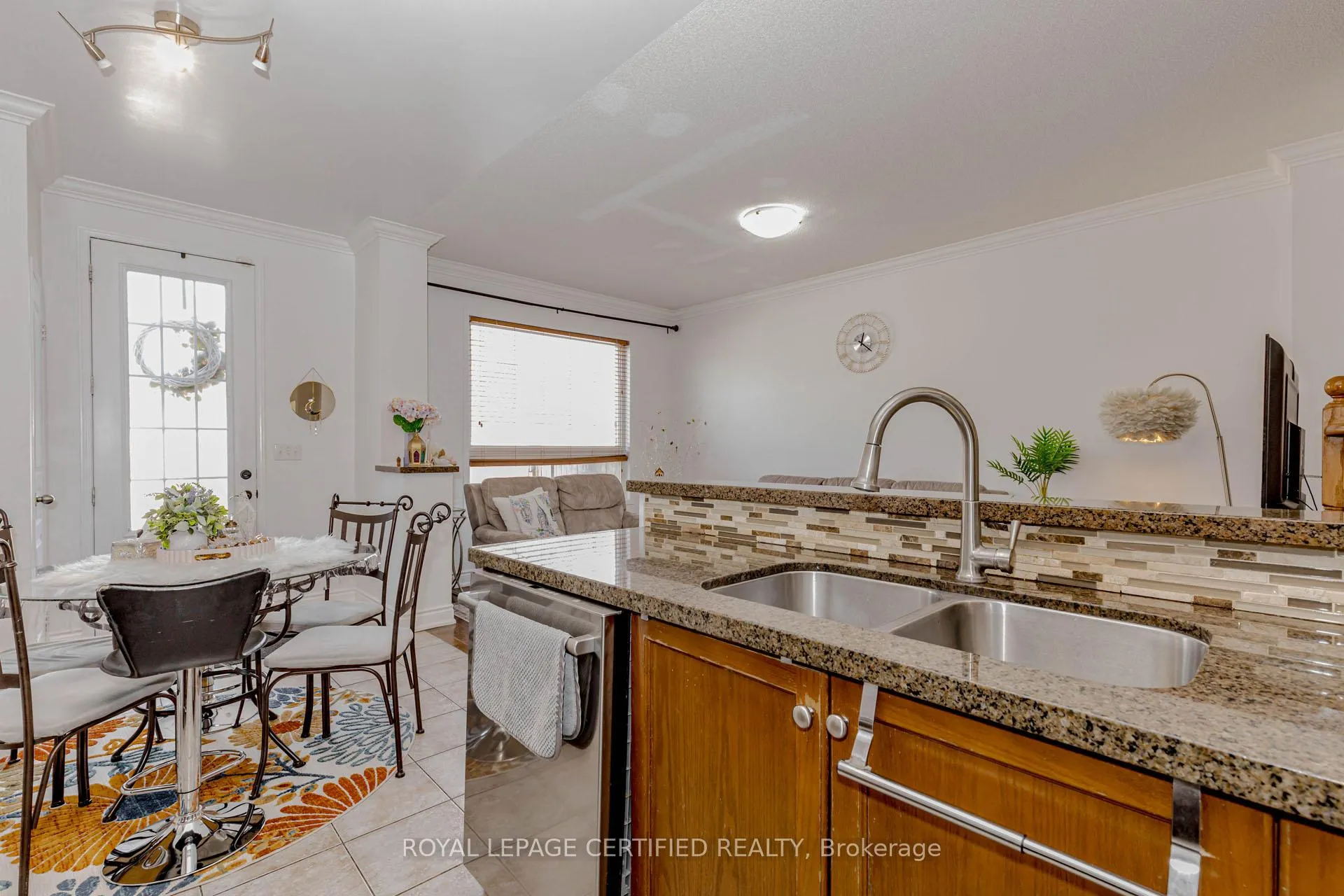 Photo 20 of 2509 Postmaster Drive, Oakville, Westmount — HOMEH