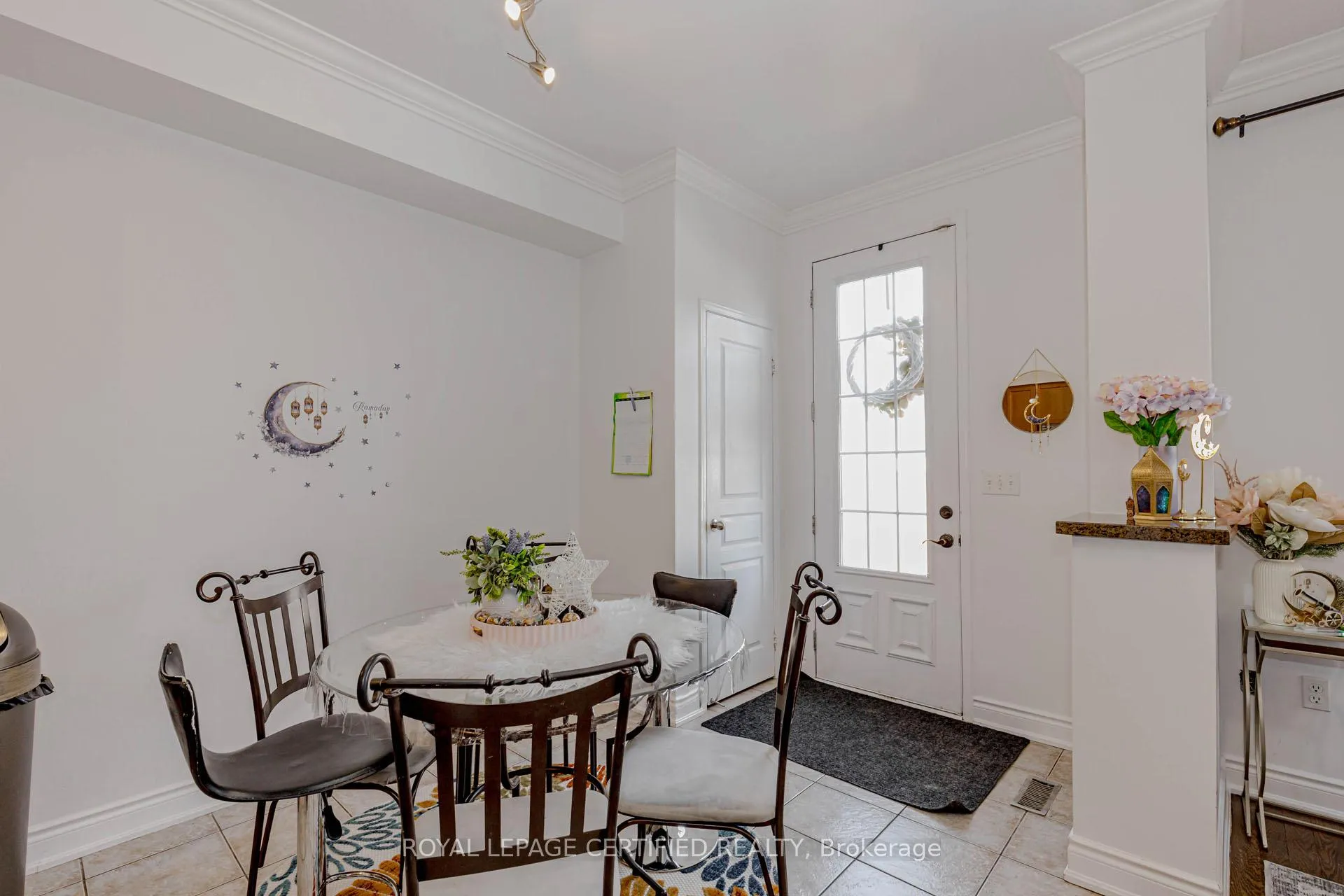 Photo 21 of 2509 Postmaster Drive, Oakville, Westmount — HOMEH