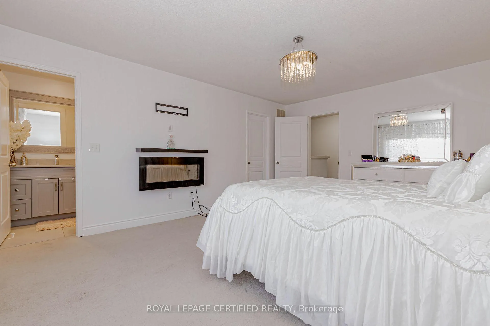 Photo 31 of 2509 Postmaster Drive, Oakville, Westmount — HOMEH