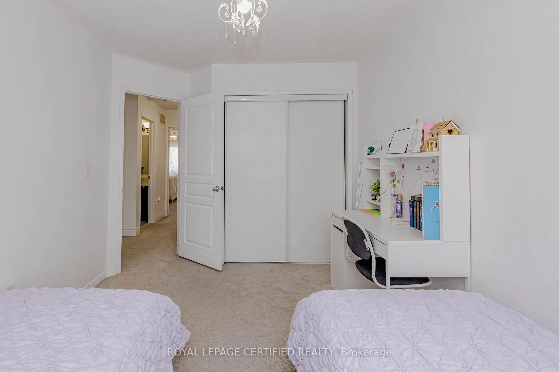 Photo 36 of 2509 Postmaster Drive, Oakville, Westmount — HOMEH