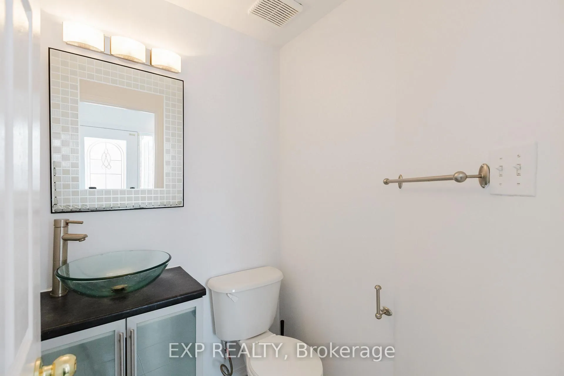 Photo 7 of 1116 Ballantyne Drive, Ottawa, Fallingbrook/Gardenway South — HOMEH