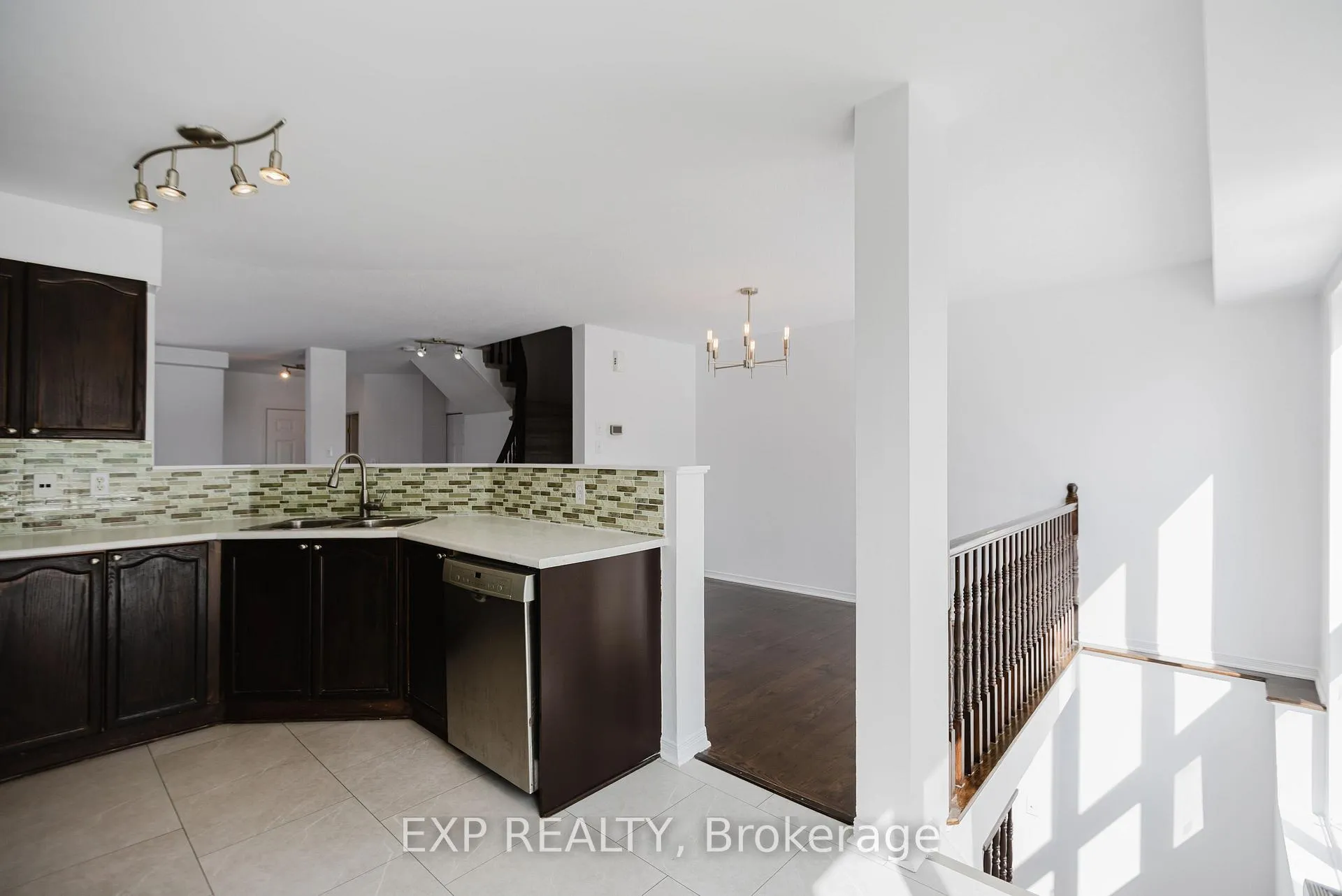 Photo 17 of 1116 Ballantyne Drive, Ottawa, Fallingbrook/Gardenway South — HOMEH