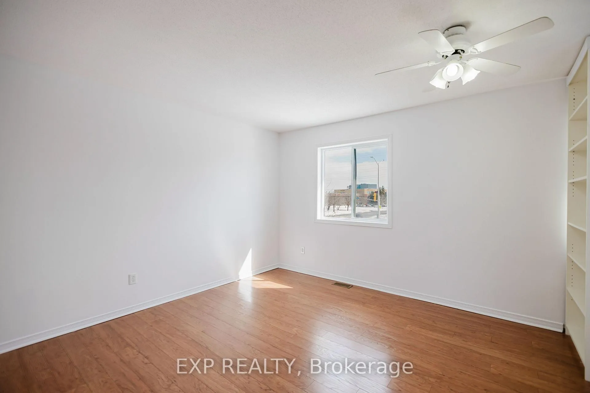 Photo 19 of 1116 Ballantyne Drive, Ottawa, Fallingbrook/Gardenway South — HOMEH
