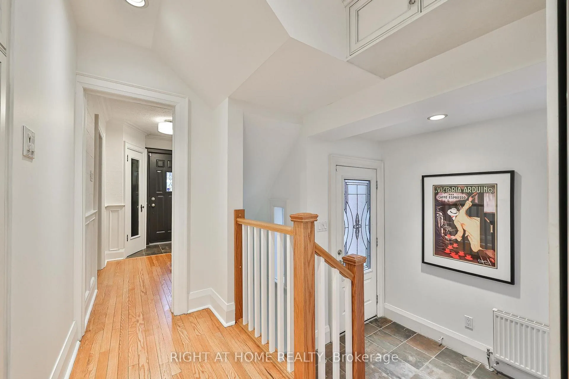 Photo 15 of 25 Fleming Crescent, Toronto, Leaside — HOMEH