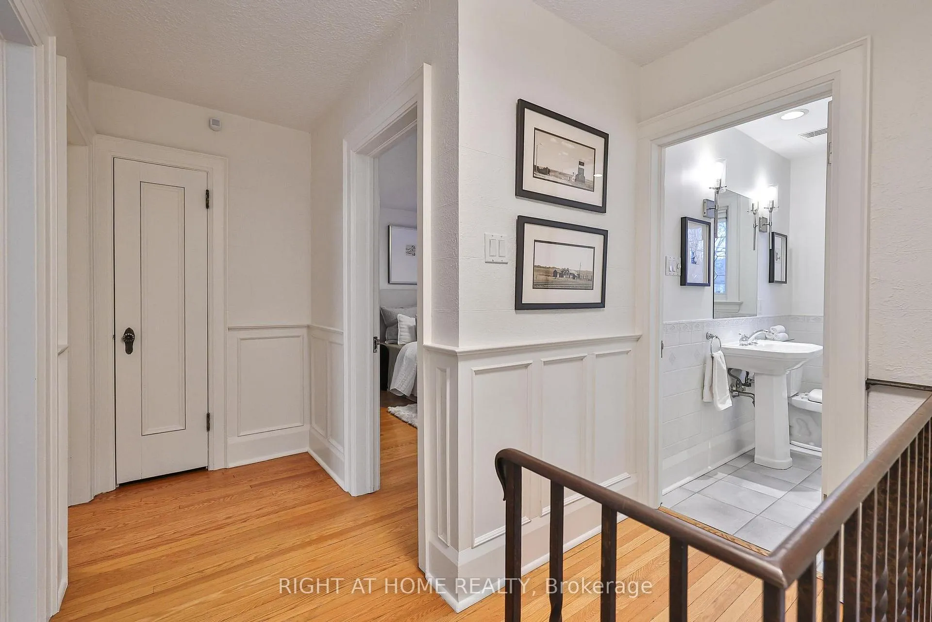 Photo 18 of 25 Fleming Crescent, Toronto, Leaside — HOMEH