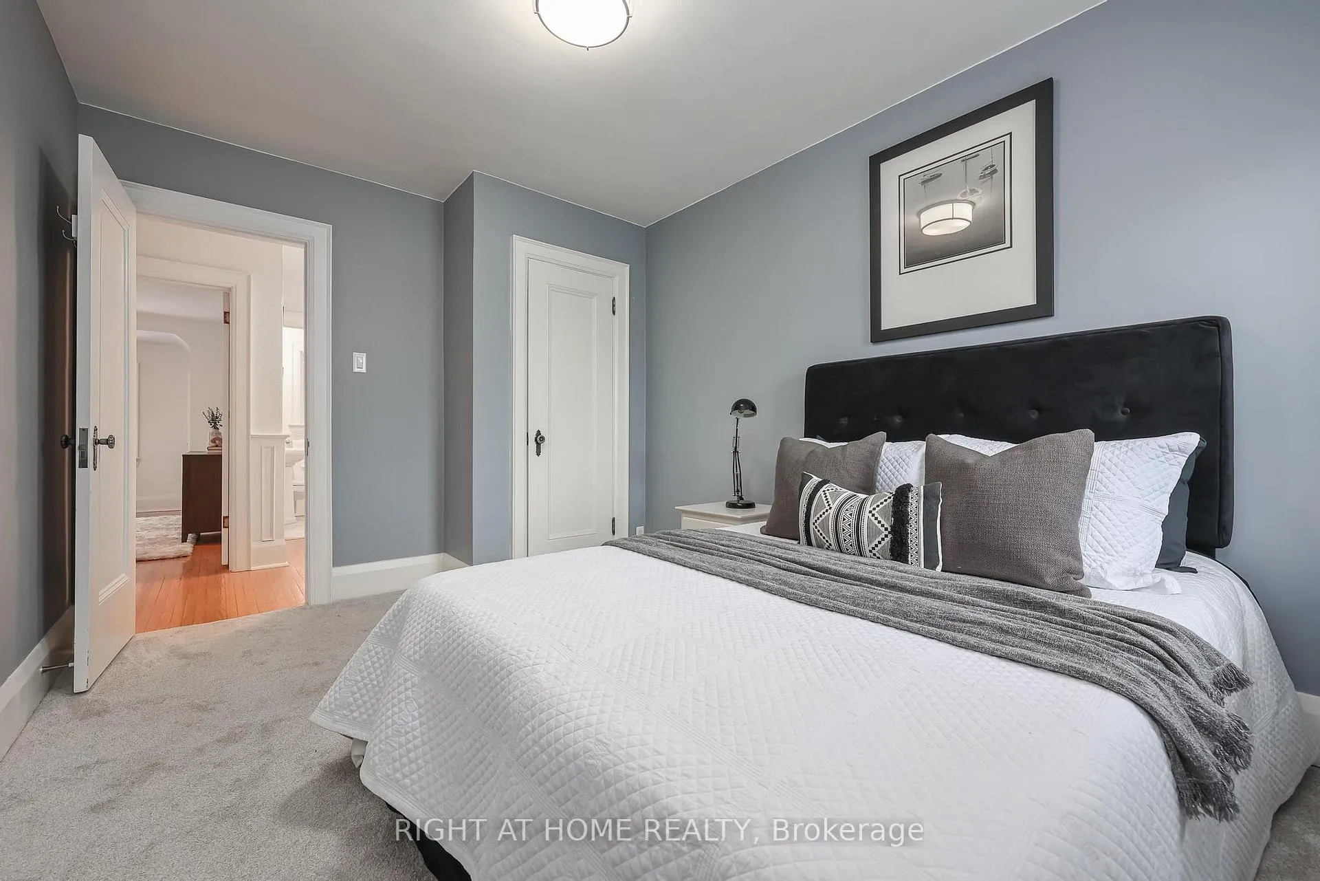 Photo 22 of 25 Fleming Crescent, Toronto, Leaside — HOMEH