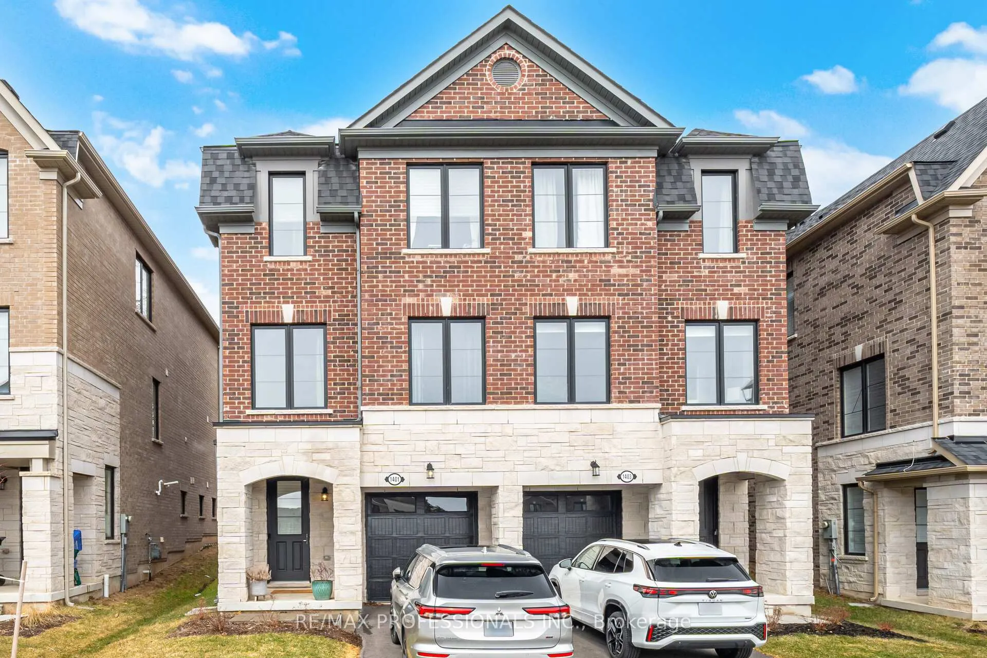 Photo 1 of 1401 National Common, Burlington, Tyandaga — HOMEH