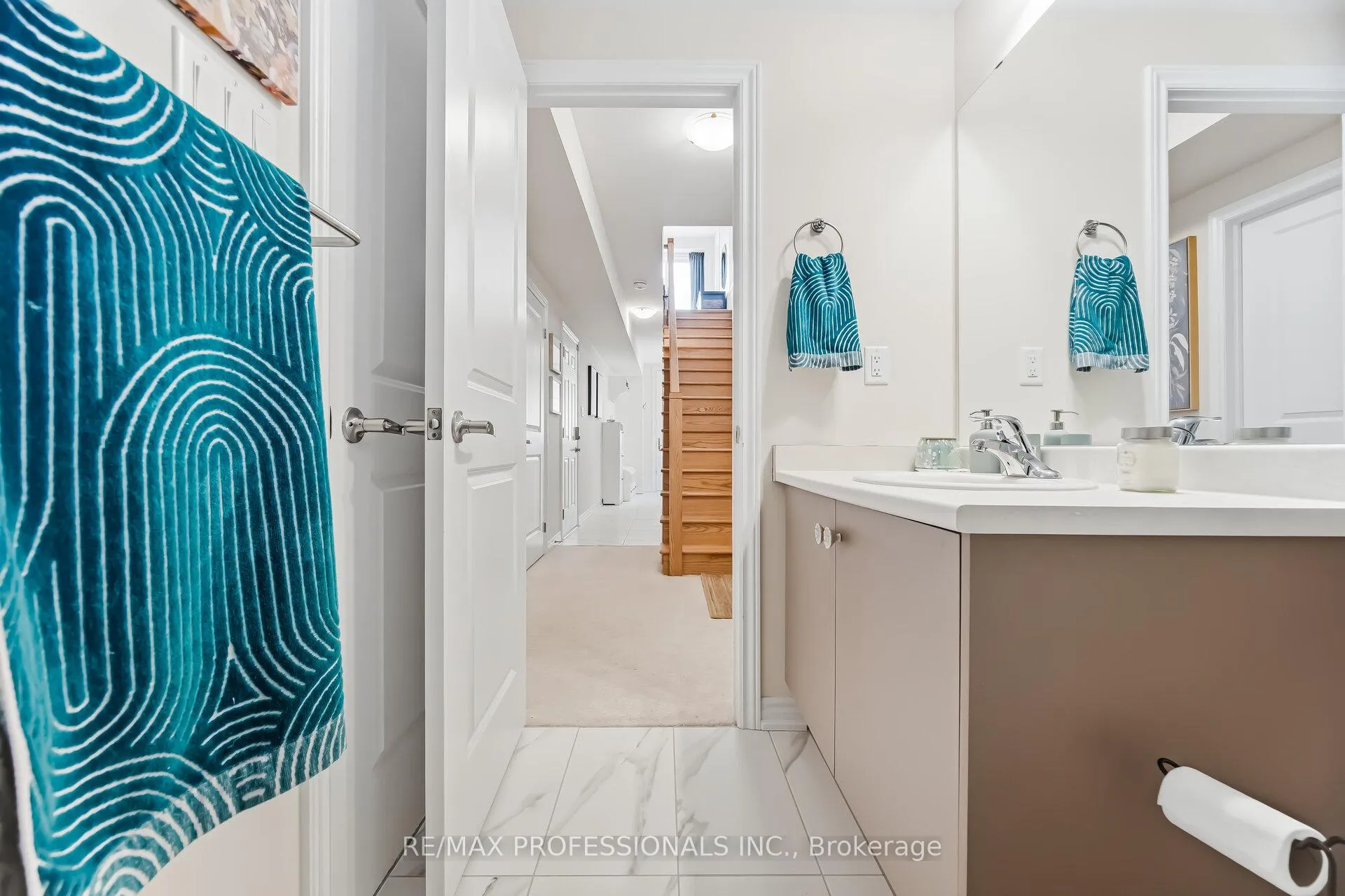 Photo 8 of 1401 National Common, Burlington, Tyandaga — HOMEH