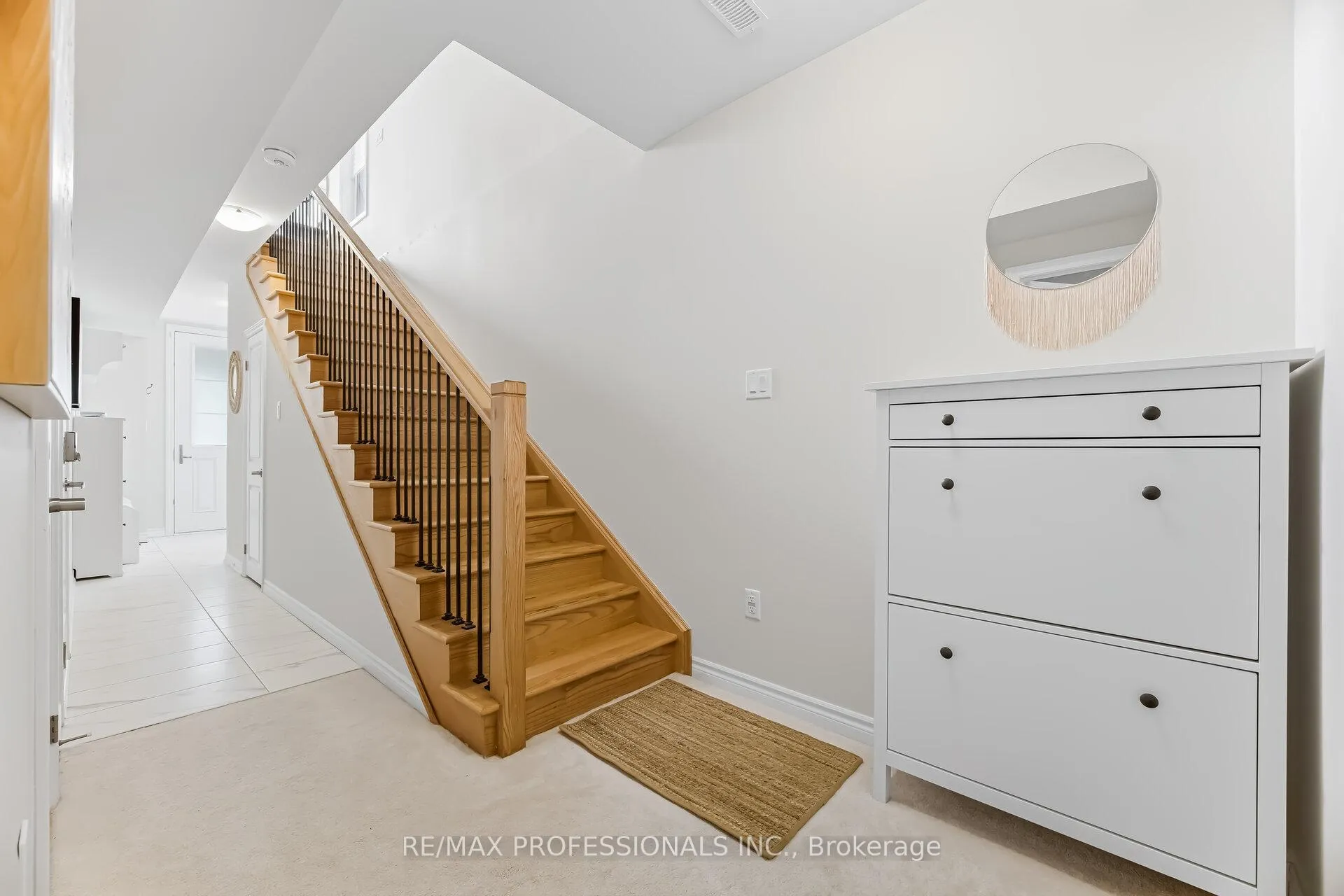 Photo 9 of 1401 National Common, Burlington, Tyandaga — HOMEH