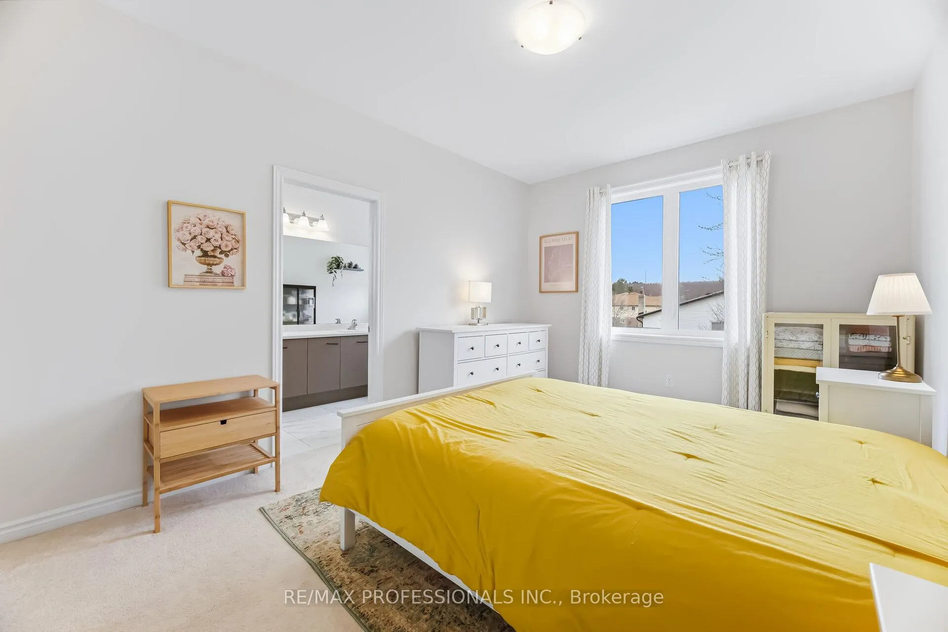 Photo 23 of 1401 National Common, Burlington, Tyandaga — HOMEH