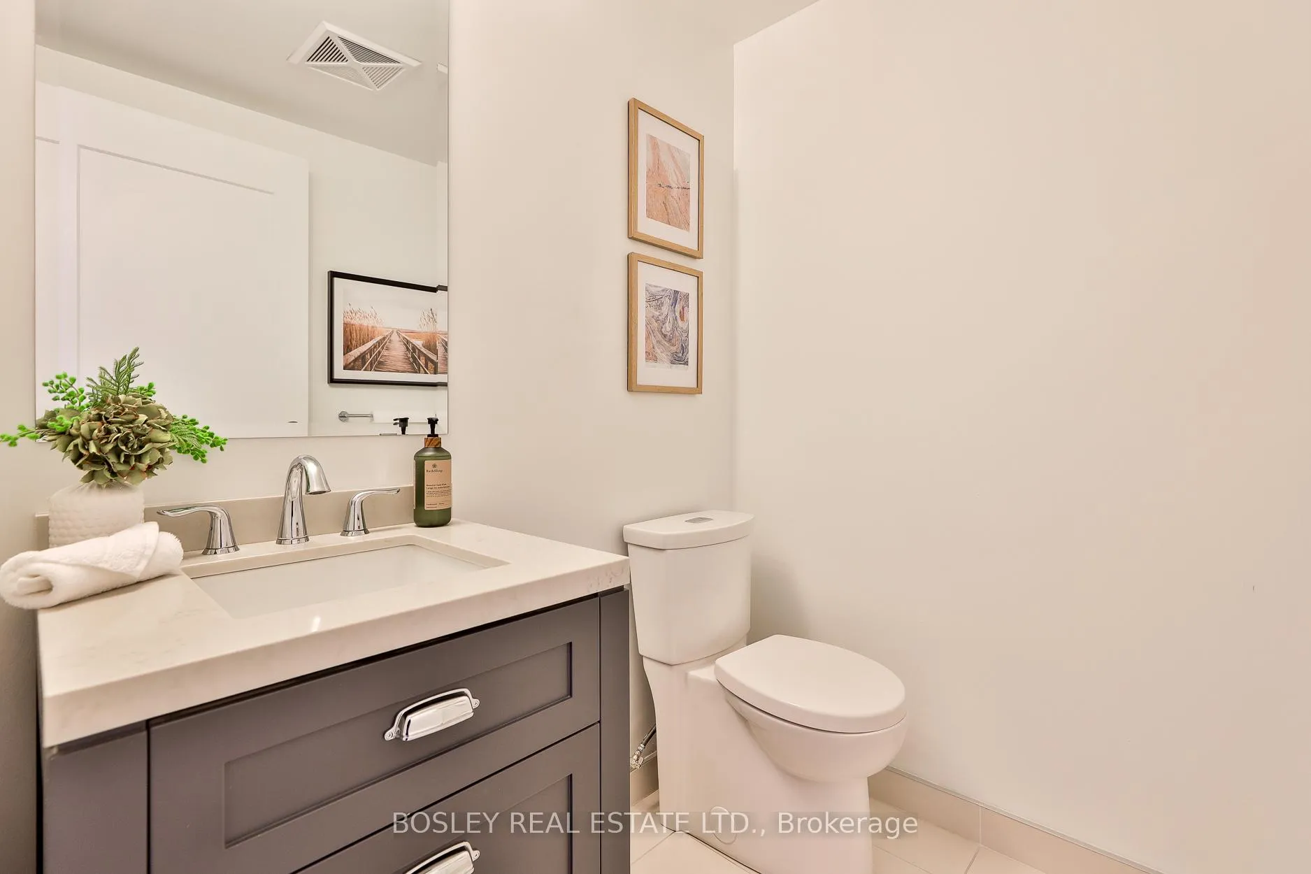Photo 5 of Unit TH105, 25 Malcolm Road, Toronto, Leaside — HOMEH