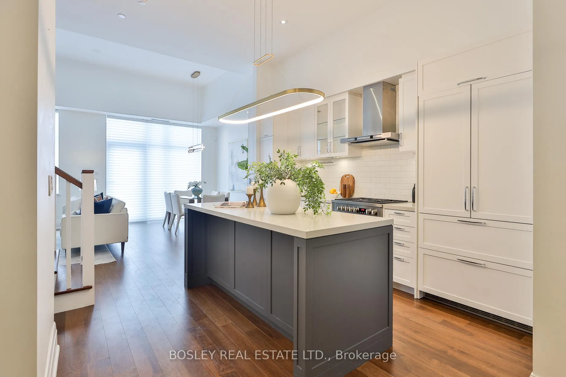 Photo 6 of Unit TH105, 25 Malcolm Road, Toronto, Leaside — HOMEH