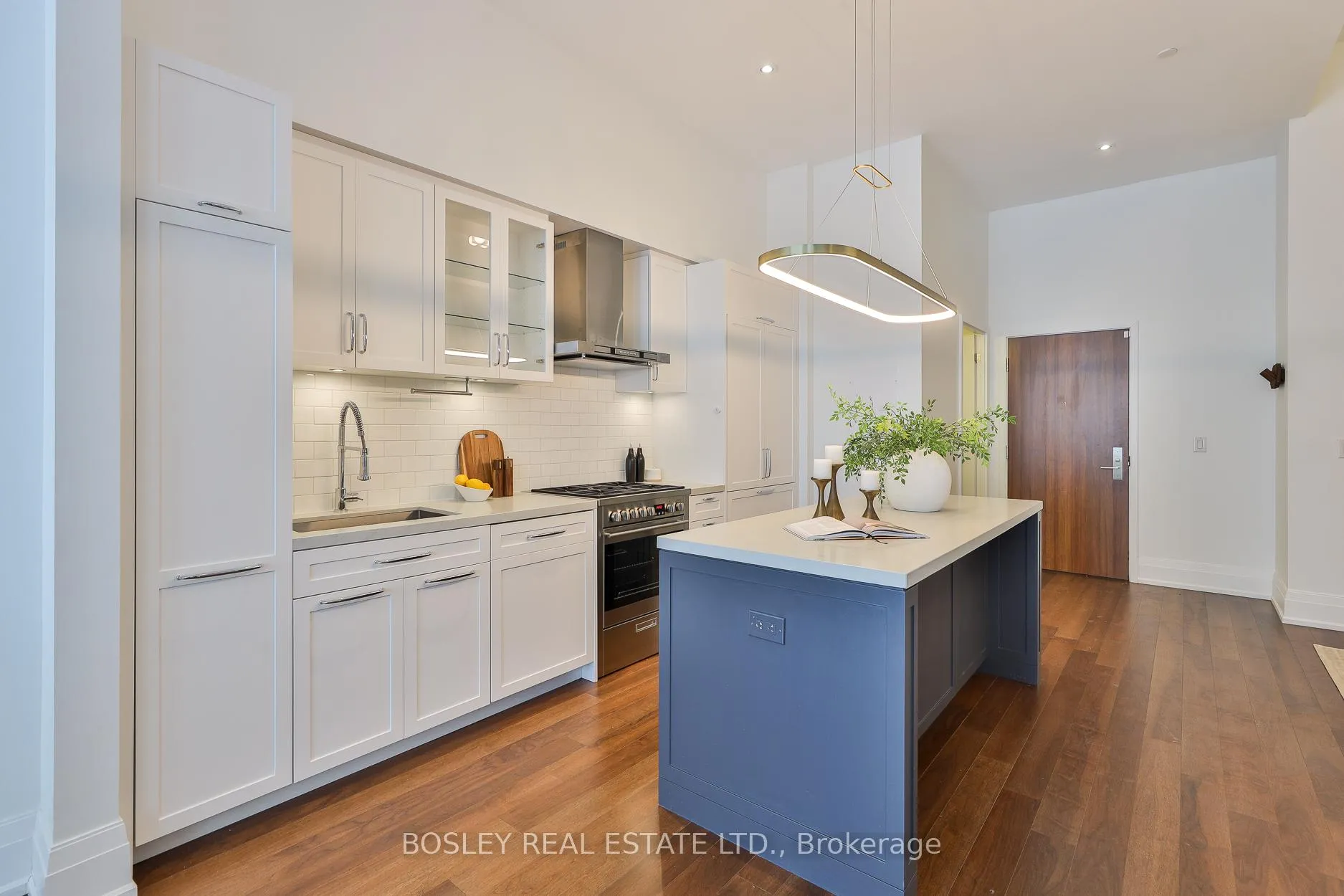 Photo 8 of Unit TH105, 25 Malcolm Road, Toronto, Leaside — HOMEH