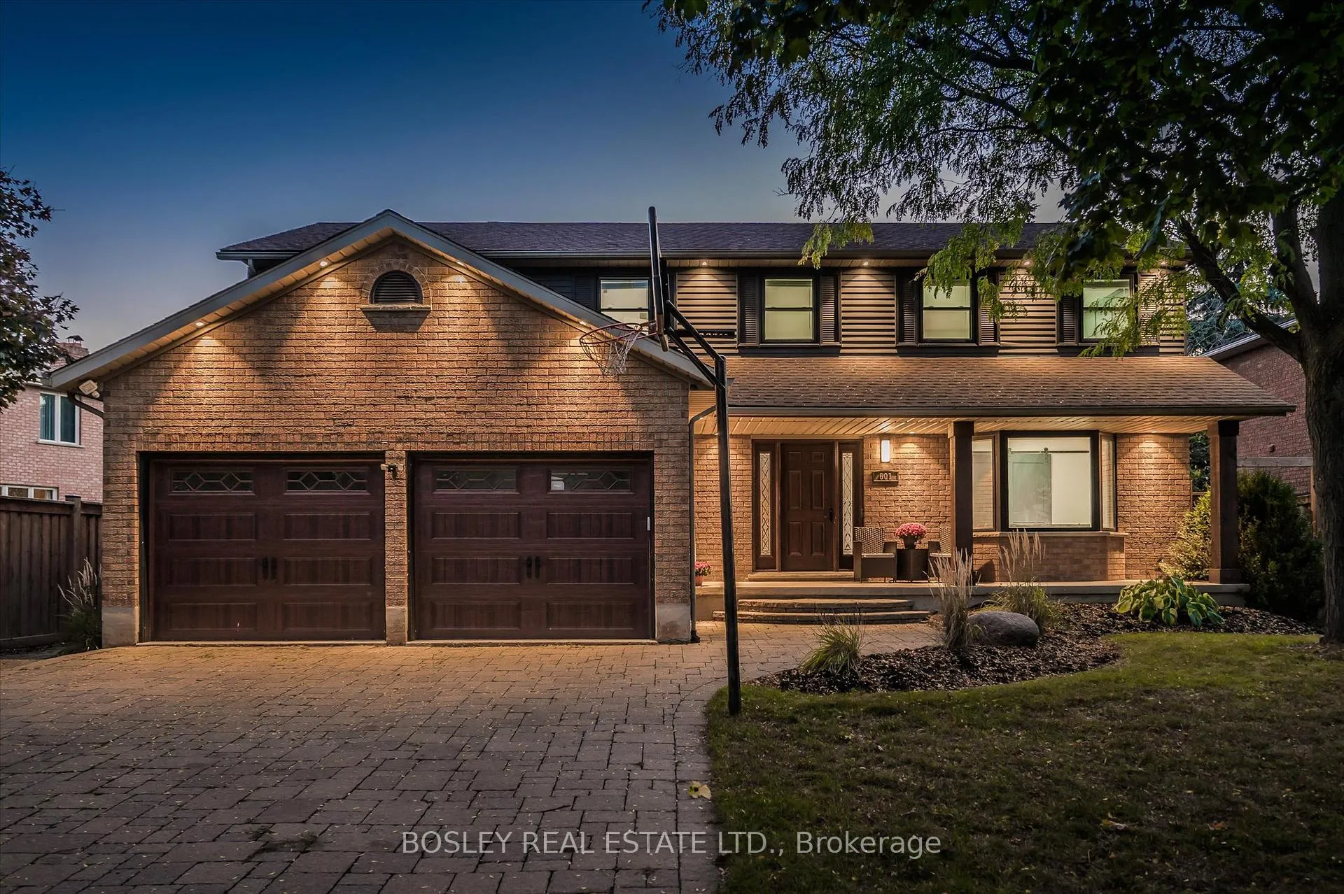 Photo 2 of 601 Sandringham Drive, Waterloo, Colonial Acres — HOMEH