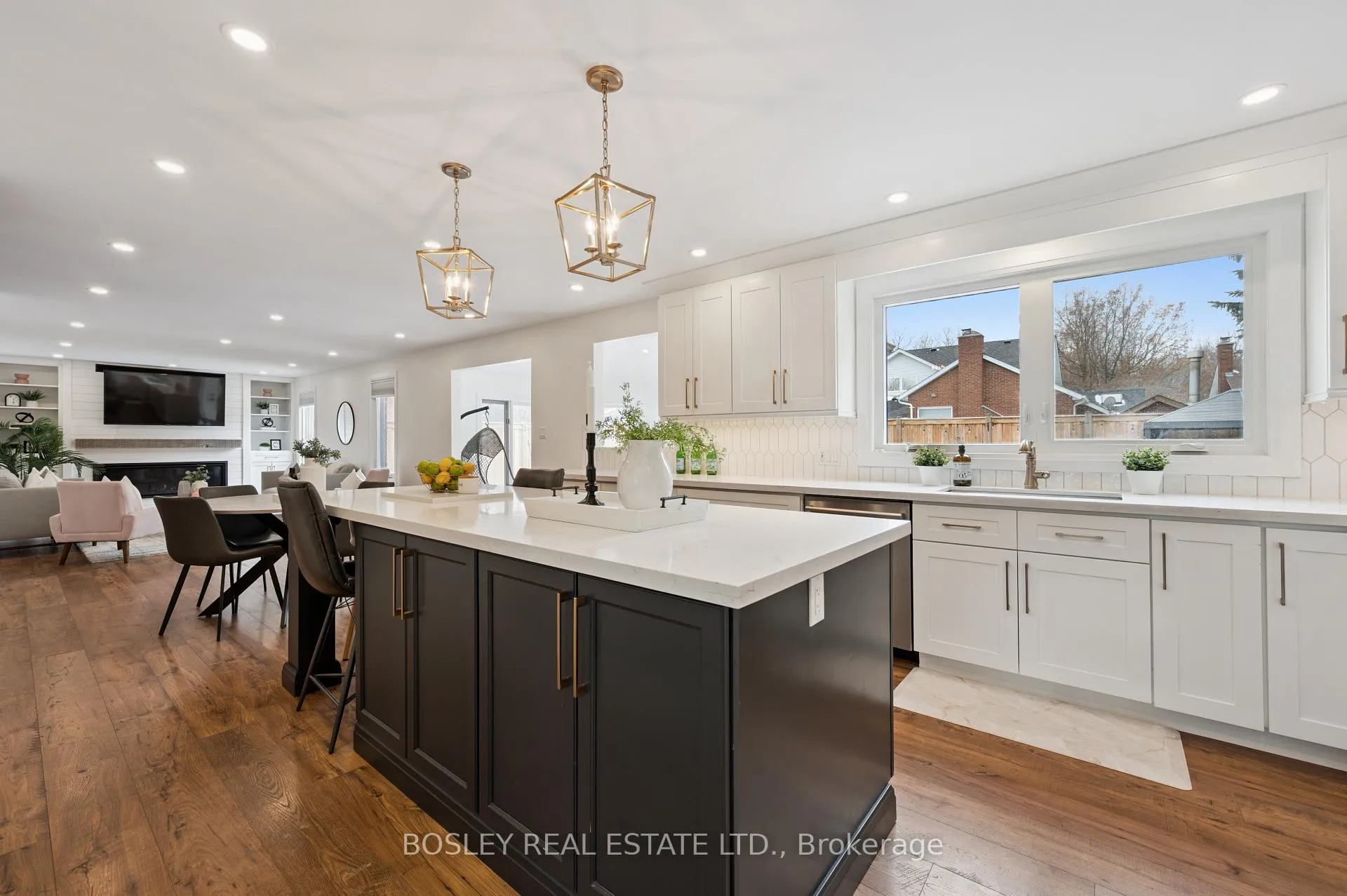 Photo 6 of 601 Sandringham Drive, Waterloo, Colonial Acres — HOMEH