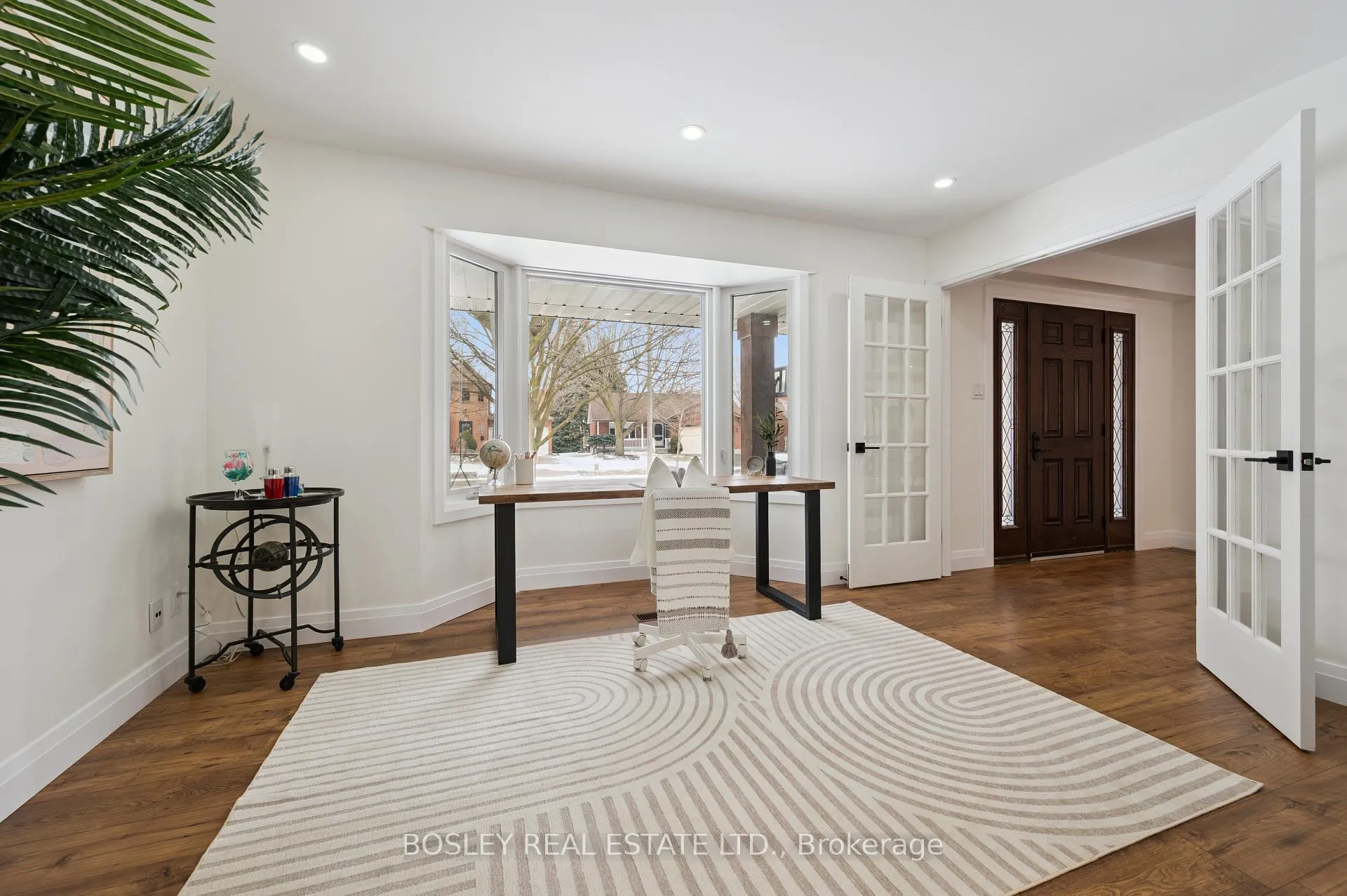 Photo 14 of 601 Sandringham Drive, Waterloo, Colonial Acres — HOMEH